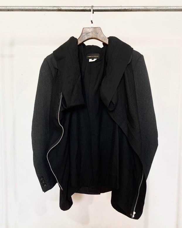 Comme des Garcons Comme des Garcons Aw2003 Twisted assymetrical jacket Size M / US 6-8 / IT 42-44 - 5 Thumbnail