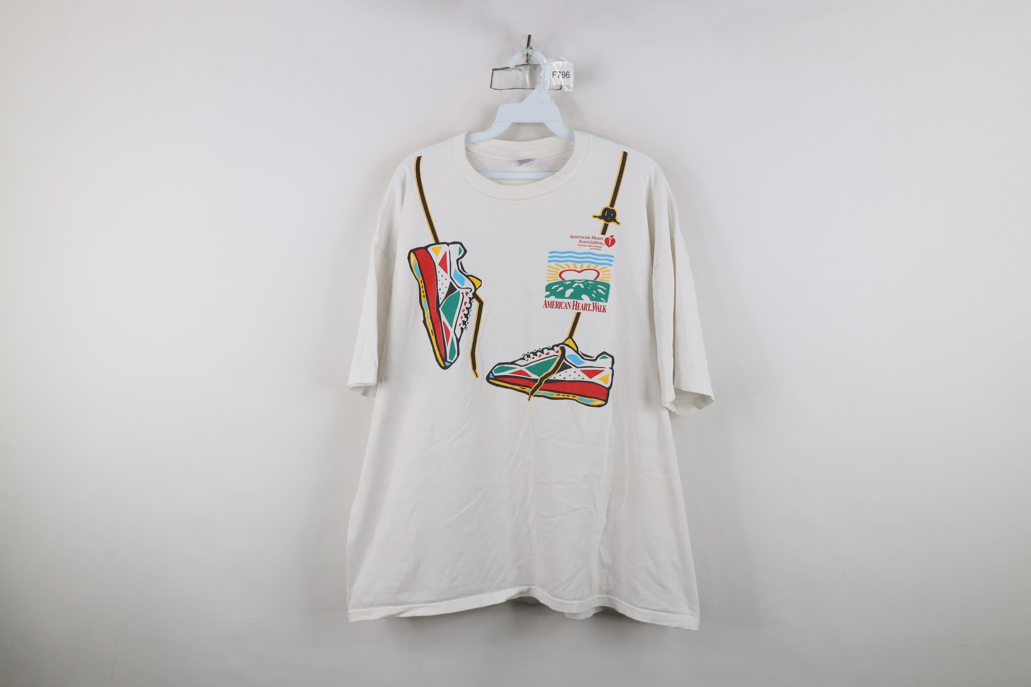 Vintage Vintage 90s Streetwear Heart Walk Shoes Short Sleeve T-Shirt Size US XL / EU 56 / 4 - 1 Thumbnail