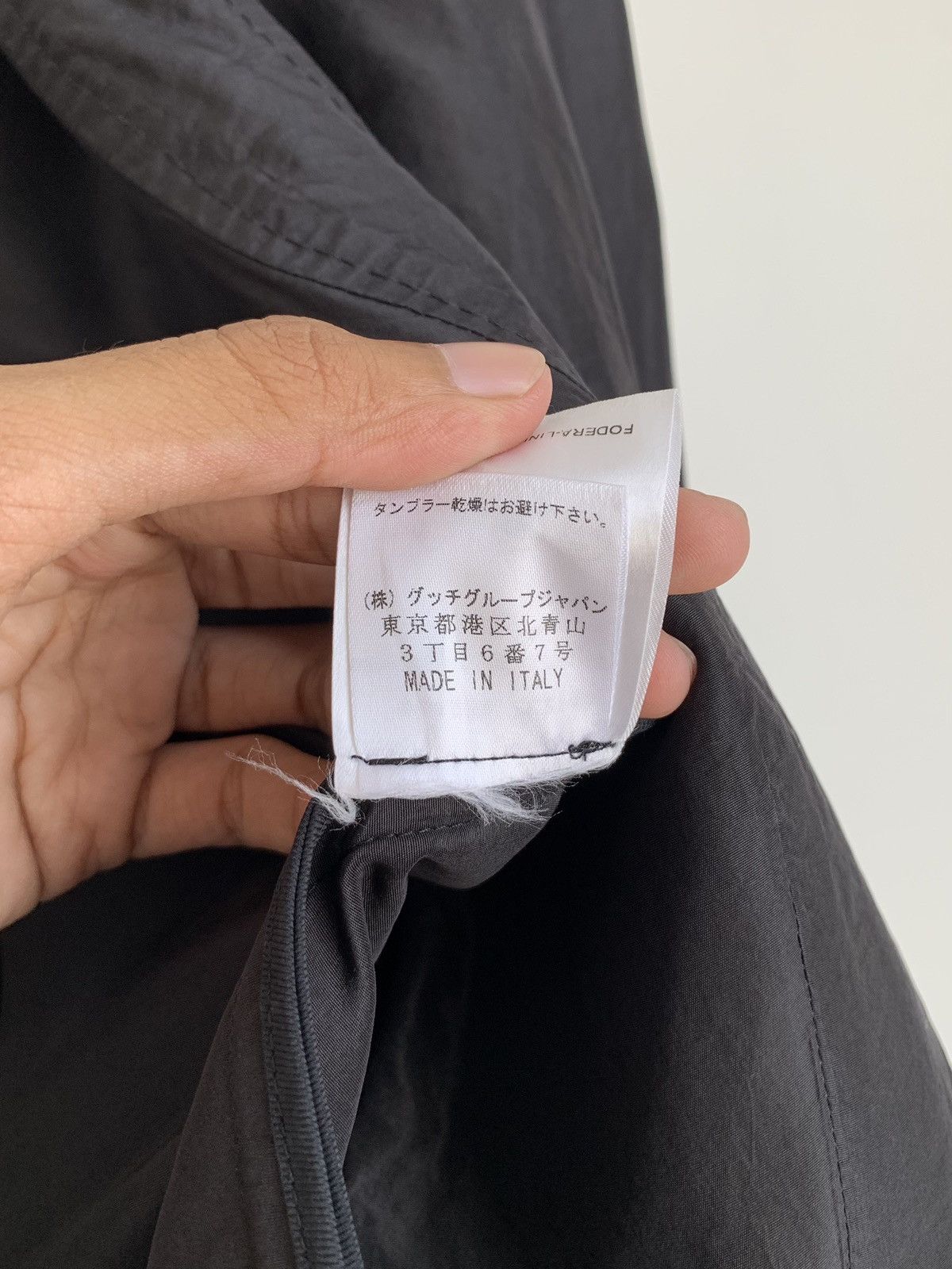 Gucci 2004 Gucci Black Silk Scoop Neck Blazer Jacket Size S / US 4 / IT 40 - 16 Thumbnail