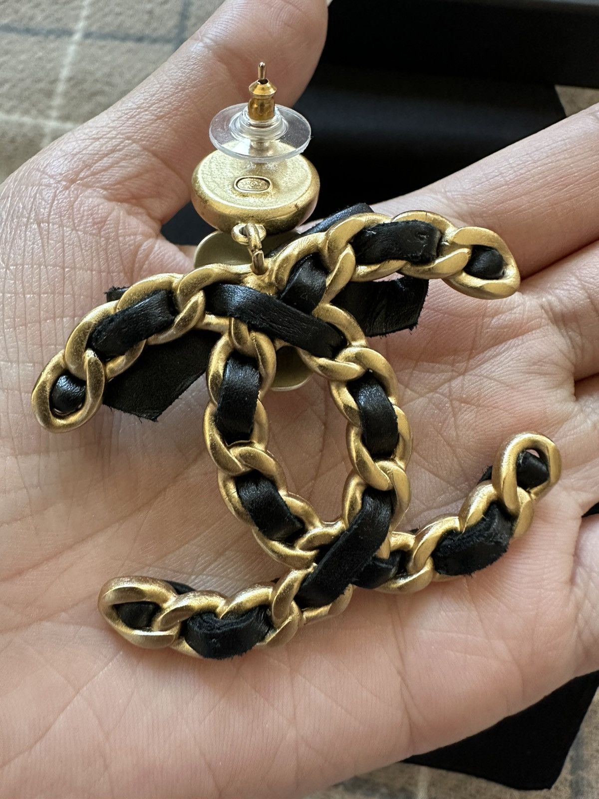 Chanel Chanel 20A Camellia Double C earrings Size ONE SIZE - 7 Thumbnail
