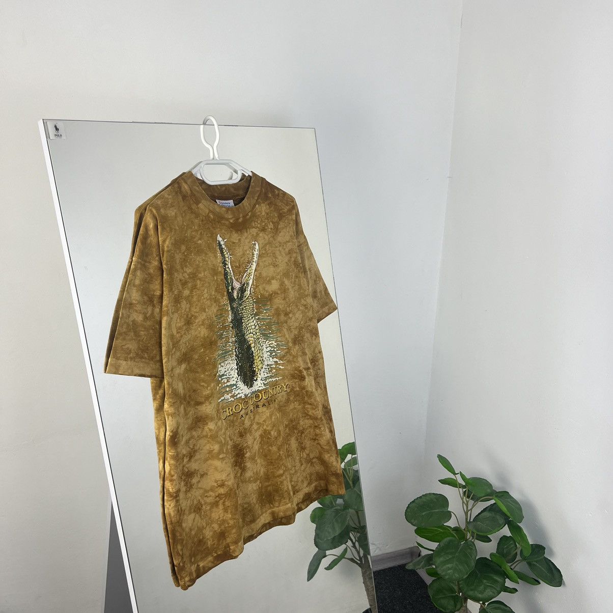 Vintage Vintage Y2K Crocodile Big Logo Tie Dye Oversized T-Shirt Size US M / EU 48-50 / 2 - 1 Thumbnail
