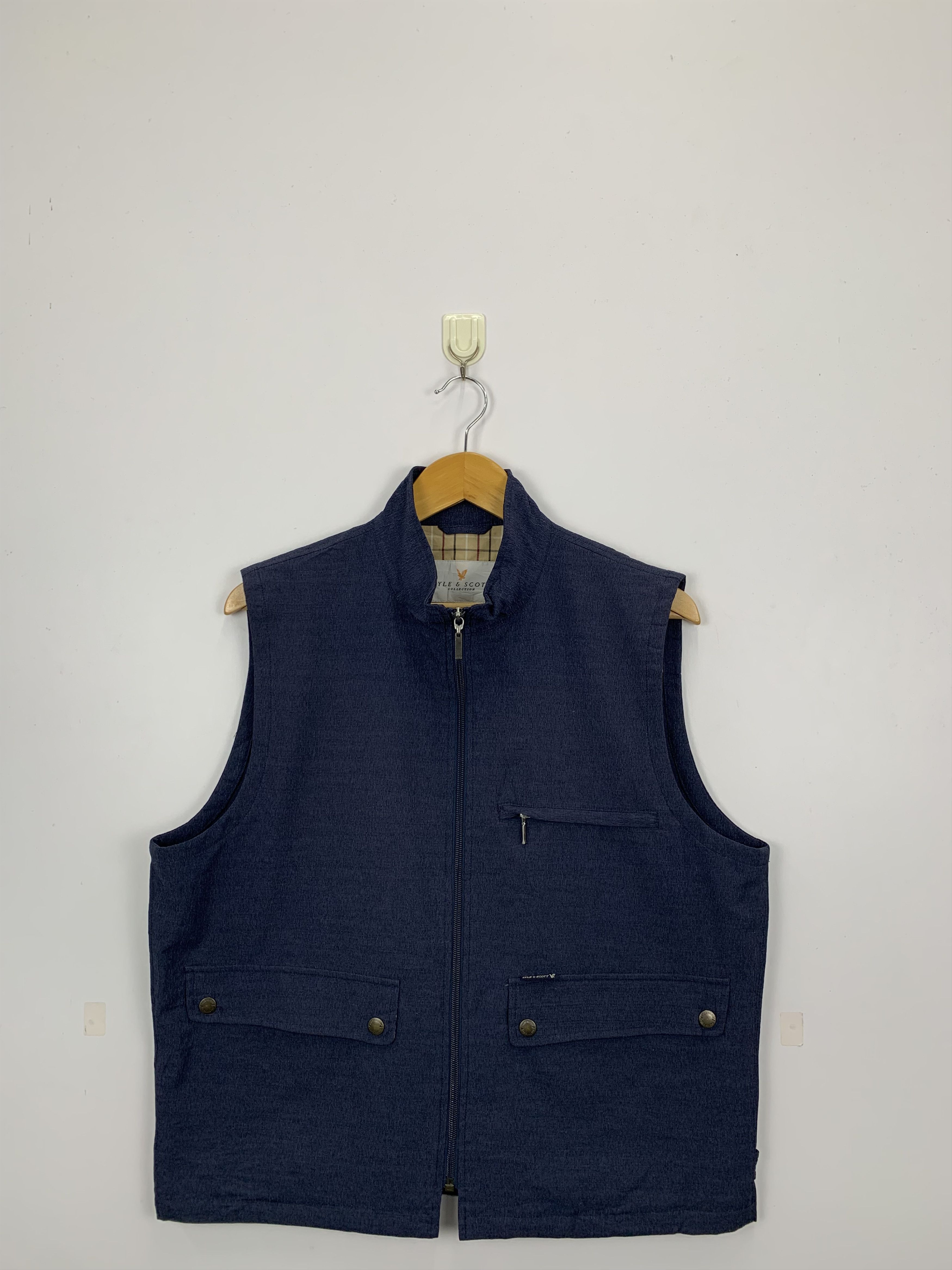 Lyle & Scott Vintage Lyle & Scott Tactical Vest J0894 Size 38L - 1 Thumbnail