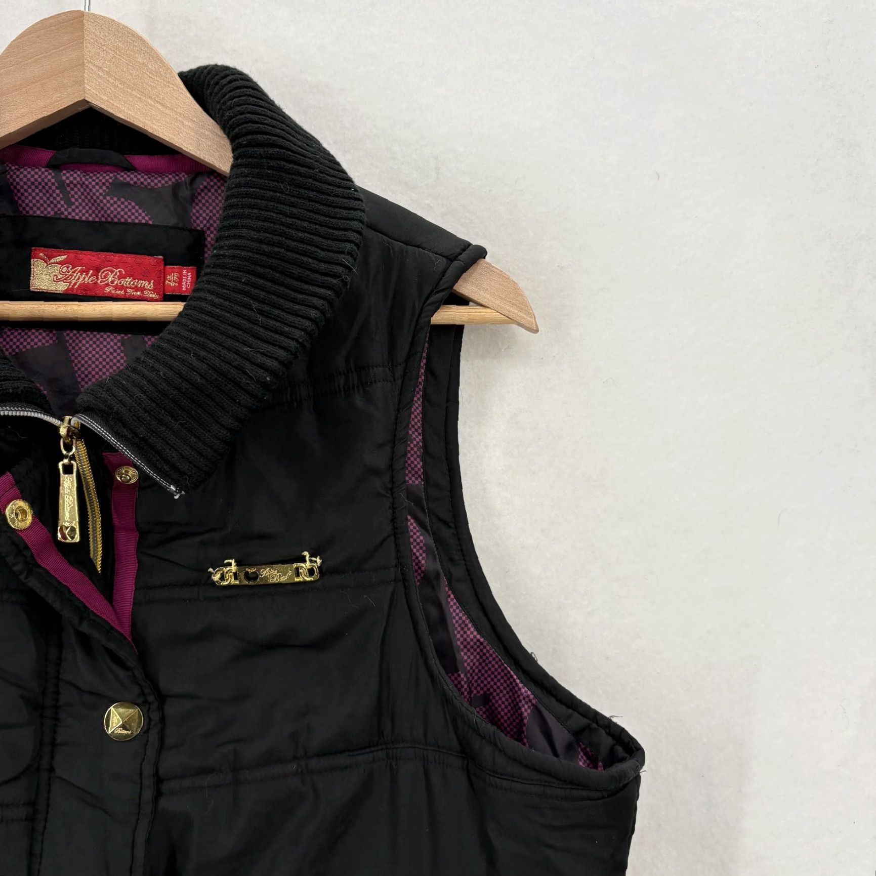 Vintage VINTAGE Apple Bottoms Vest Womens 1X Black Quilted Puffer Hip Hop Y2K Jacket/Coat? Size 40" / US 18 - 2 Thumbnail