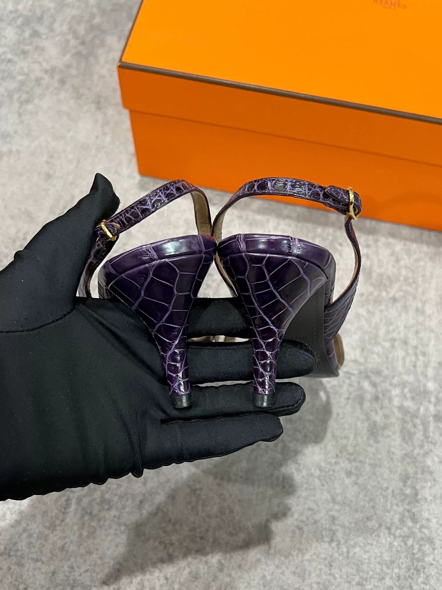 Hermes Hermes Purple Crocodile Heeled H Sandals Size US 7 / EU 40 - 6 Thumbnail
