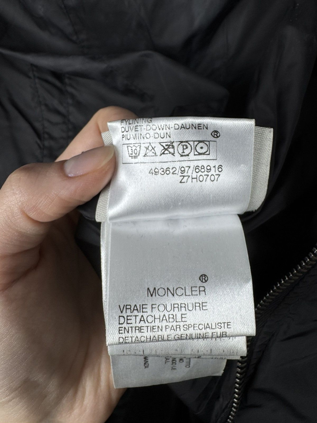 Moncler Moncler Black real fur long down jacket women’s size 0 Size XS / US 0-2 / IT 36-38 - 21 Thumbnail