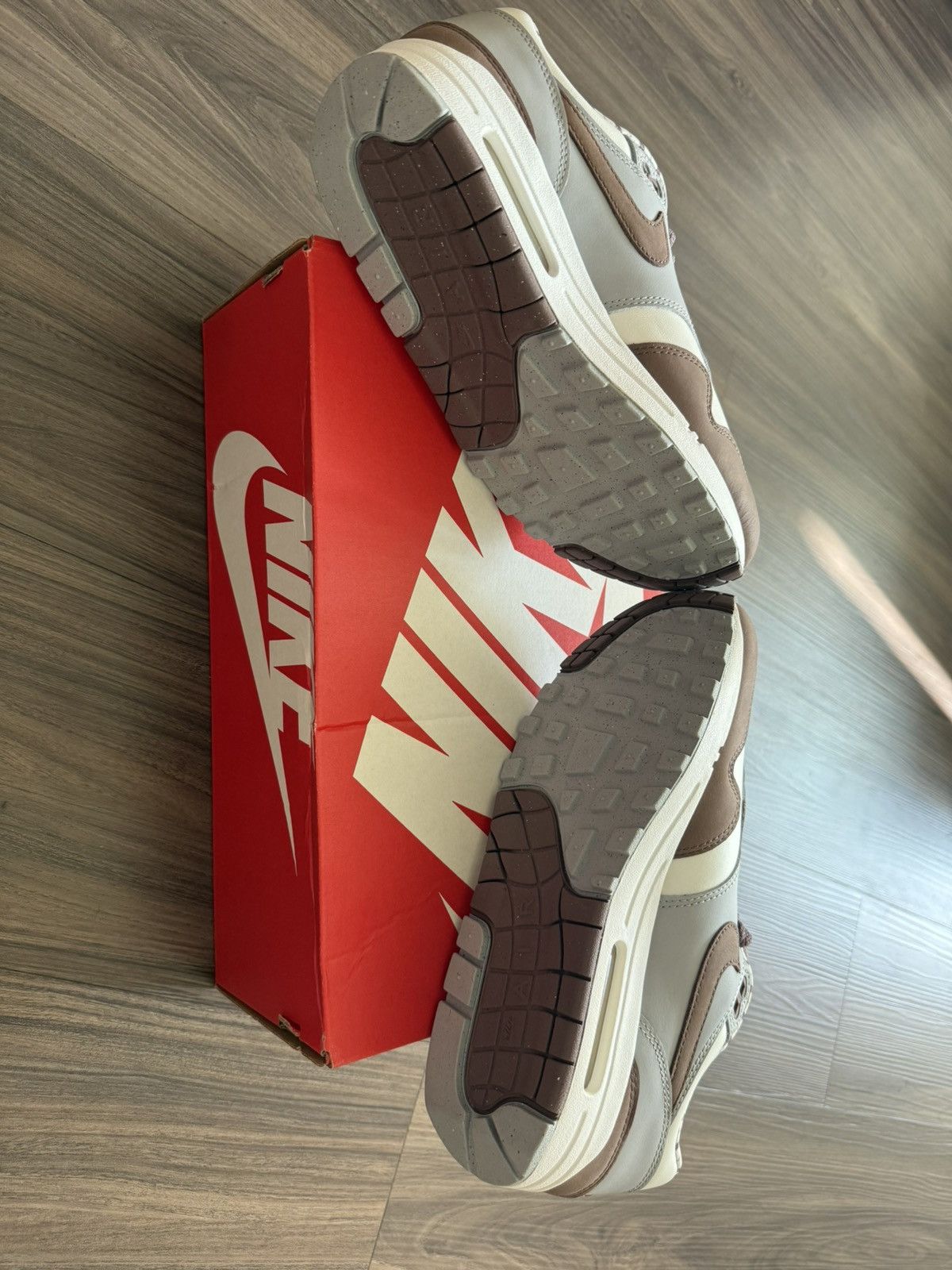 Nike Nike Air Max 1 PRM Plum Eclipse Summit White M 6 / W 7.5 Size US 6 / EU 39 - 7 Thumbnail