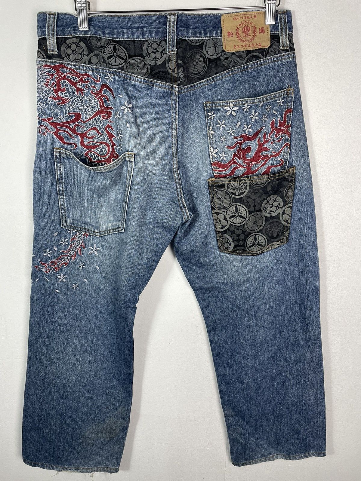 Japanese Brand Rare Japanese Dragon Embroidery Jeans Size US 34 / EU 50 - 1 Thumbnail