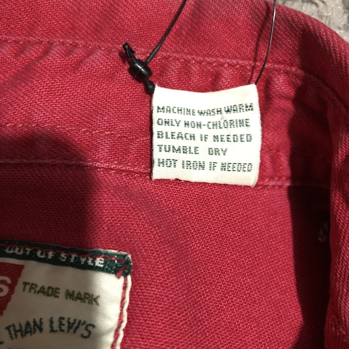 Levi's × Levi's Vintage Clothing Vtg LEVIS TSHIRT MAROON Size US M / EU 48-50 / 2 - 7 Thumbnail