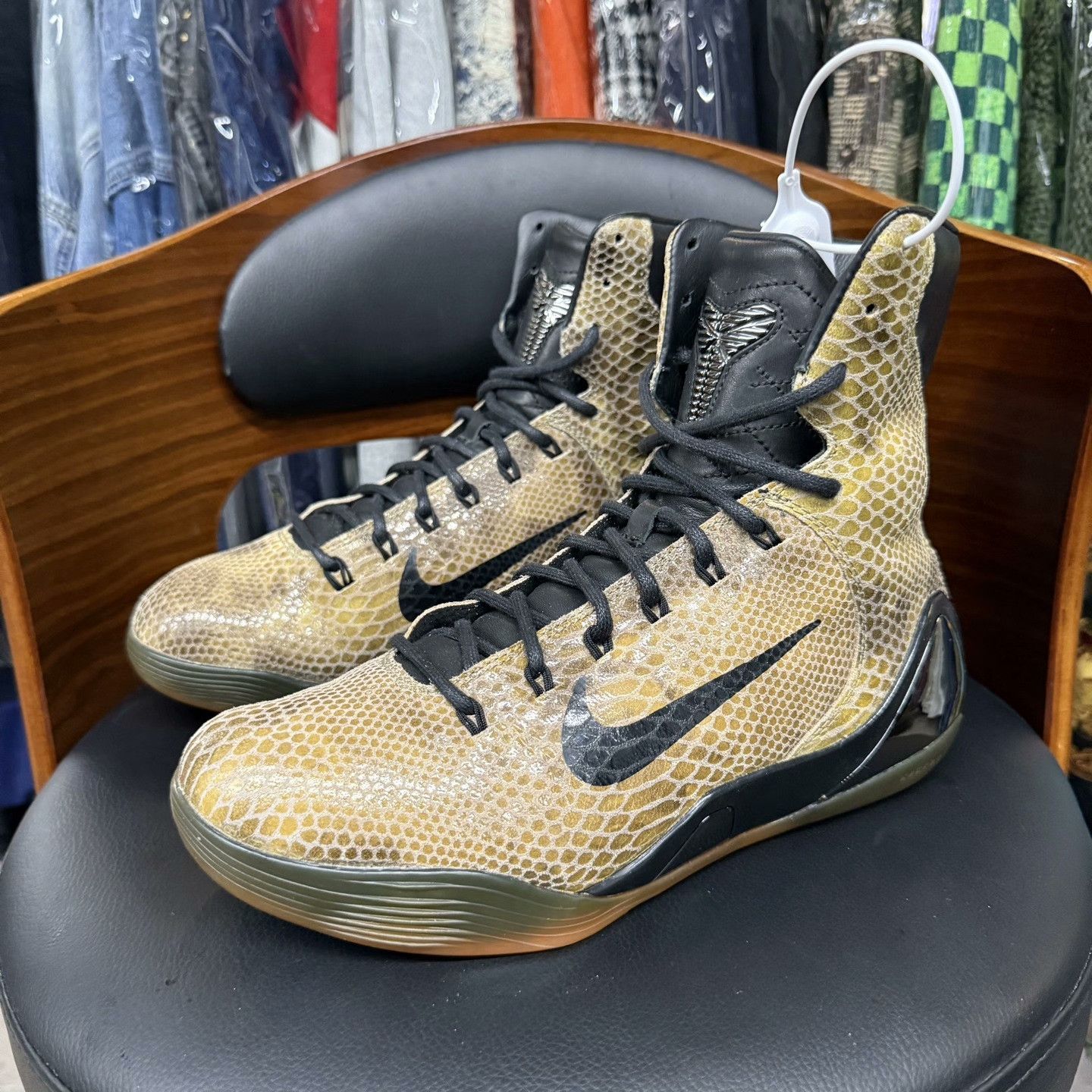Nike Nike KOBE9 Brown Lowtop Sneakers 41 Men Size US 8.5 / EU 41-42 - 1 Thumbnail