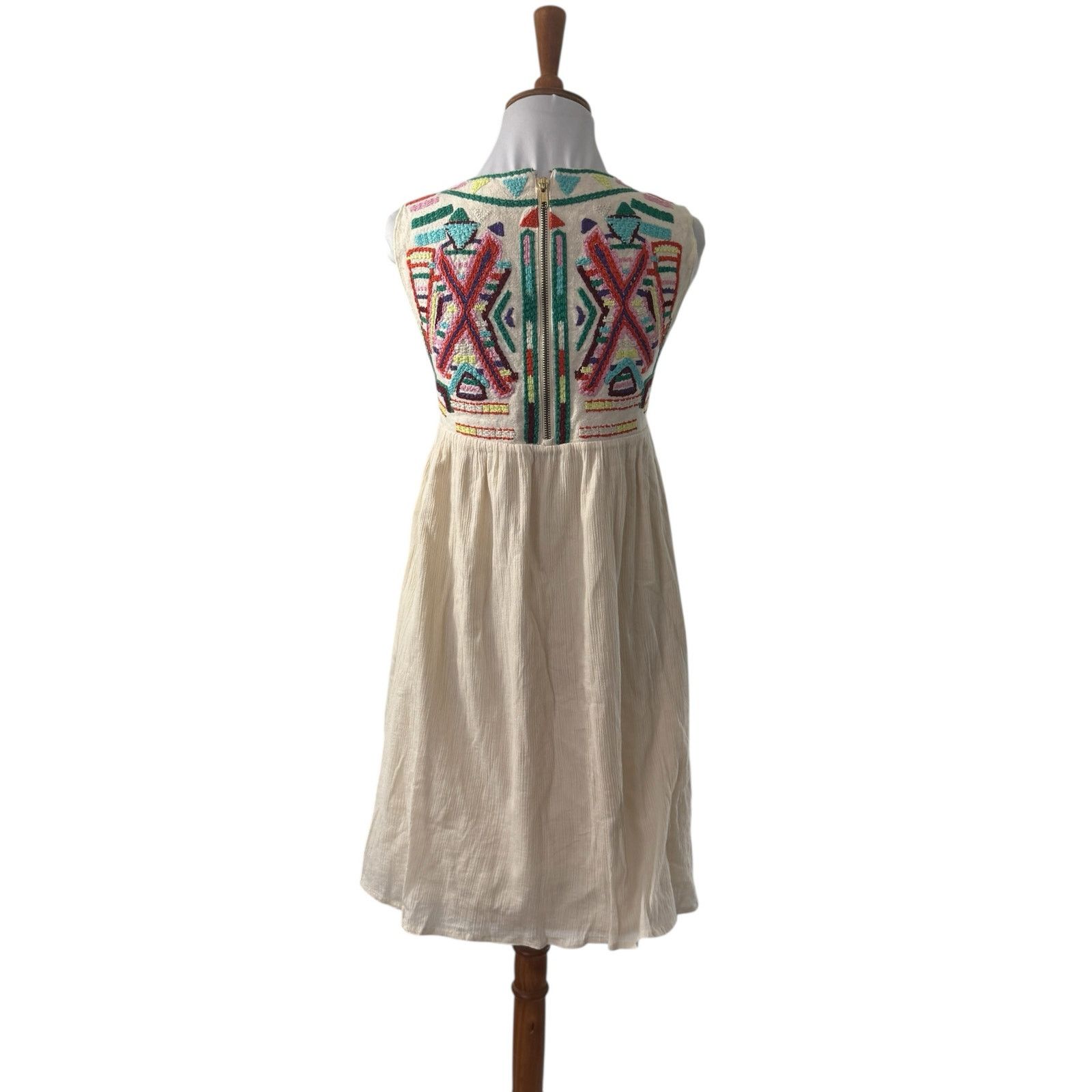 Anthropologie Anthropologie by Gryphon Embroidered Cream Mini Dress XS/S Size S / US 4 / IT 40 - 4 Thumbnail