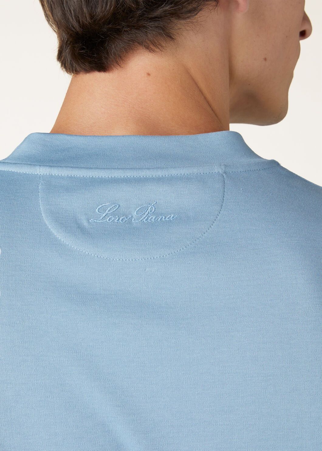 Loro Piana o1w1db10125 FAM8924 T-Shirt in Light Blue Size US M / EU 48-50 / 2 - 3 Thumbnail