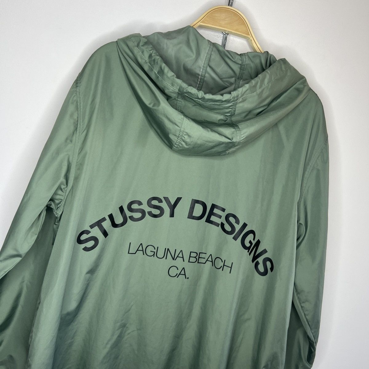 Stussy × Vintage Spellout Long Hooded Coach Jacket Laguna Beach Rain Coat Size US L / EU 52-54 / 3 - 8 Thumbnail