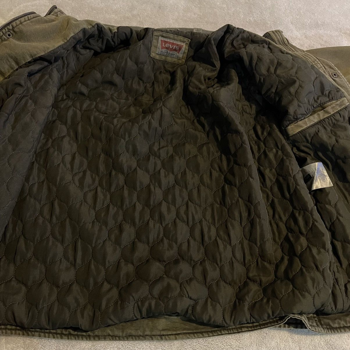 Levi's Levis Mens Large Olive Green Quilted Lined Trucker Jacket Size US L / EU 52-54 / 3 - 7 Thumbnail