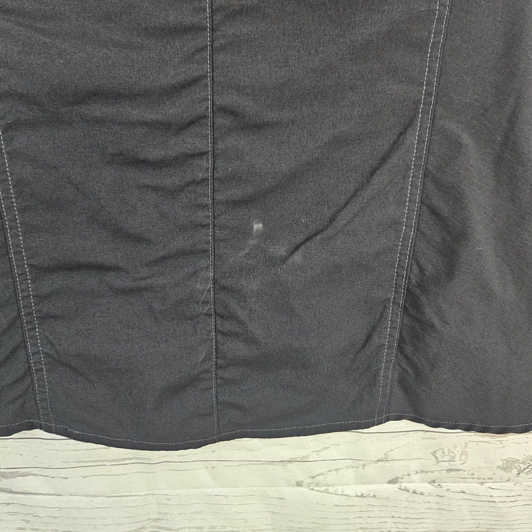 Royal Robbins VINTAGE Royal Robbins Skirt Womens Solid Black Nylon Blend Zip Pockets Knee Length A-Line 6 Womens Black Size 28" / US 6 / IT 42 - 3 Thumbnail