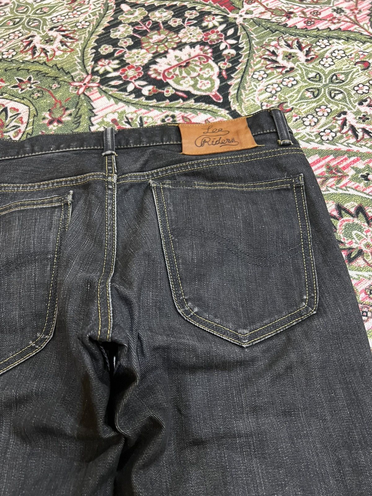 Japanese Brand Vintage 90’s style Lee Rider Super Black Distress Jeans Size US 33 - 12 Thumbnail