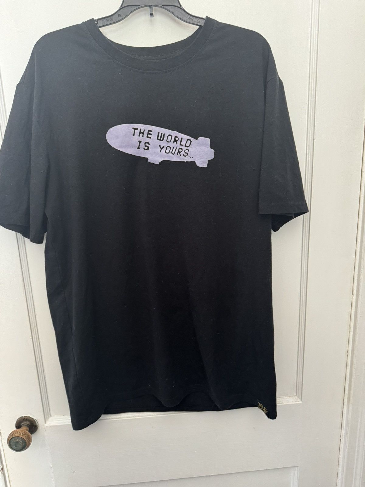 THE WORLD IS YOURS Black “The World is Yours” Nas Graphic tee (XL) Size US XL / EU 56 / 4 - 1 Thumbnail