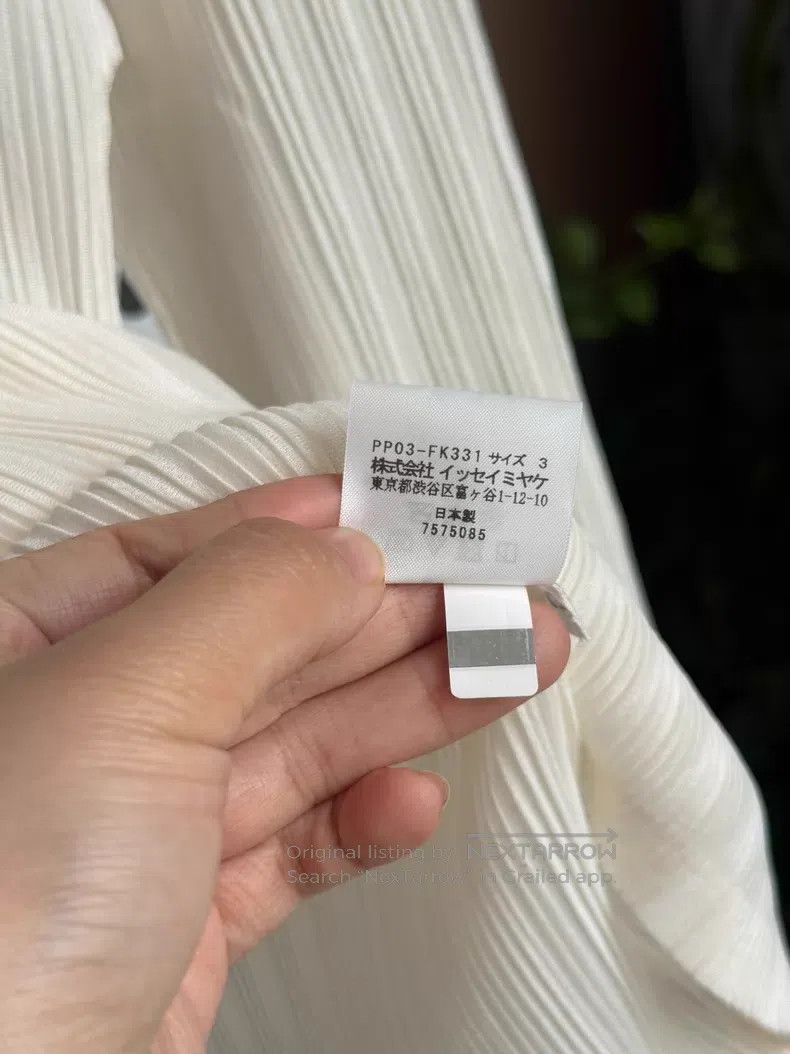 Issey Miyake Issey Miyake Ribbed Round Neck Long Sleeve Top Off White Size L / US 10 / IT 46 - 4 Thumbnail
