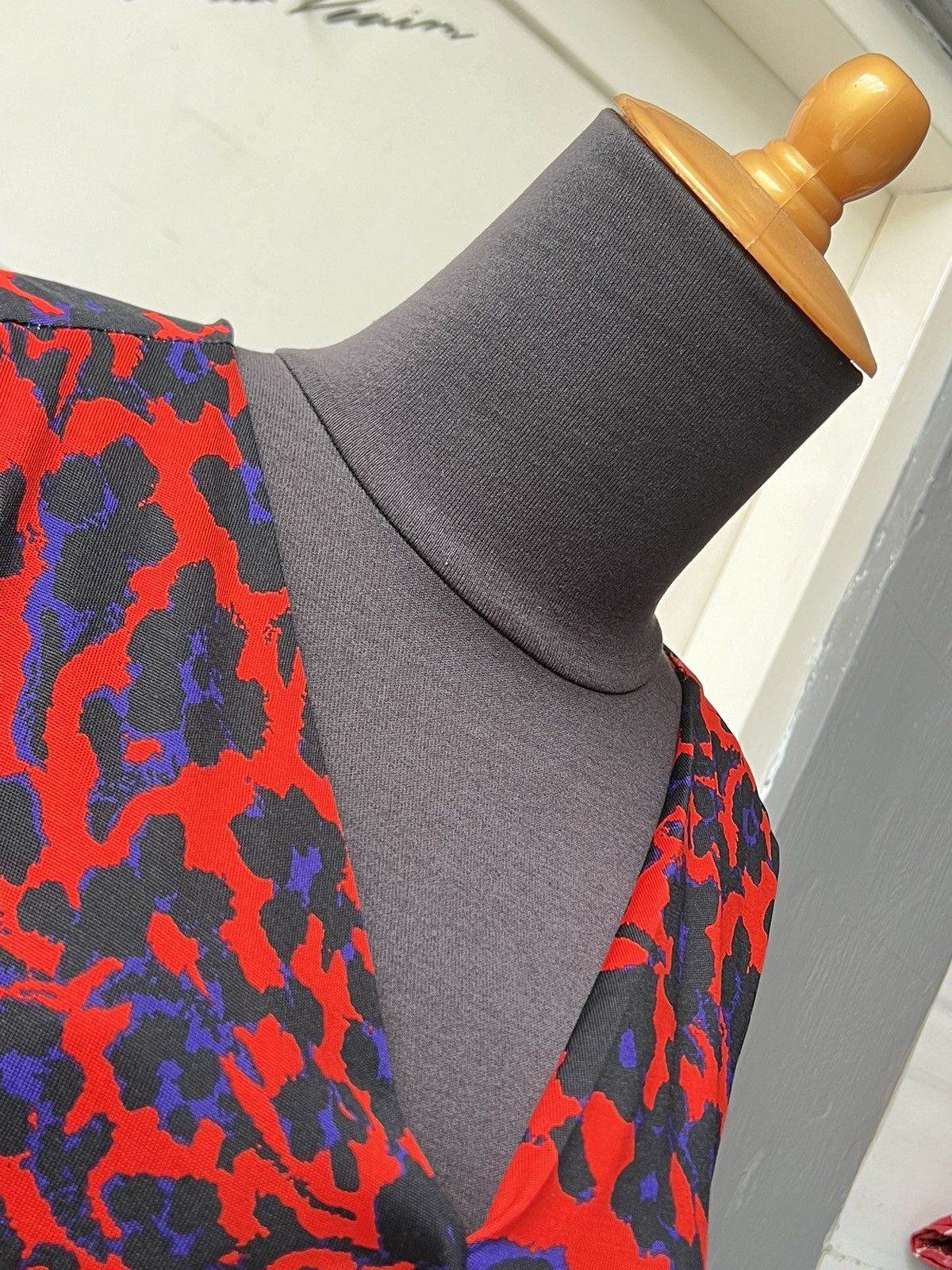 Diane von Furstenberg Diane Von Furstenberg Flower Motive Dress/Cardigan Size XS / US 0-2 / IT 36-38 - 20 Thumbnail