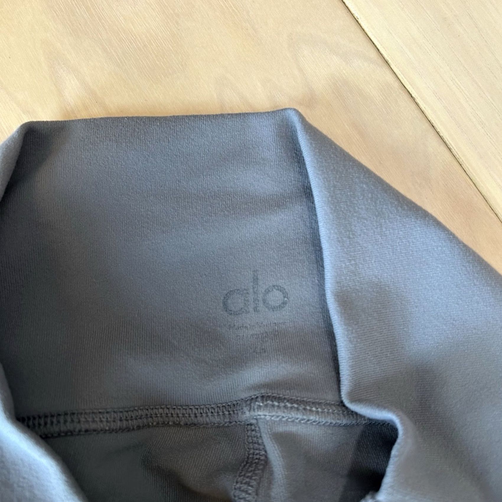 Alo VINTAGE Alo High Waist Cargo Legging Gray Women’s XS Size 26" / US 2 / IT 38 - 4 Thumbnail