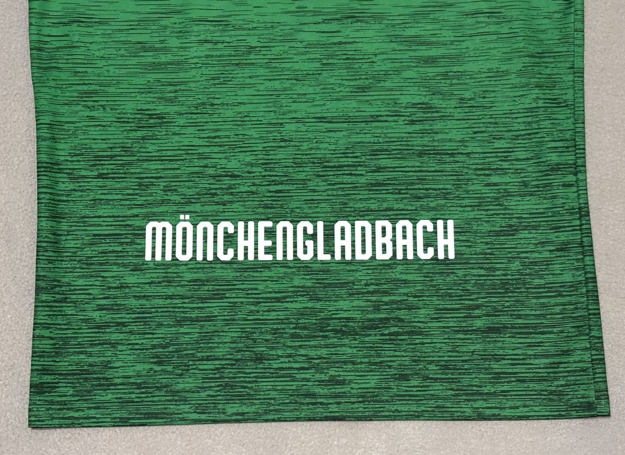 Puma Borussia Monchengladbach 2018/2019 Puma Football Jersey Size US L / EU 52-54 / 3 - 13 Thumbnail
