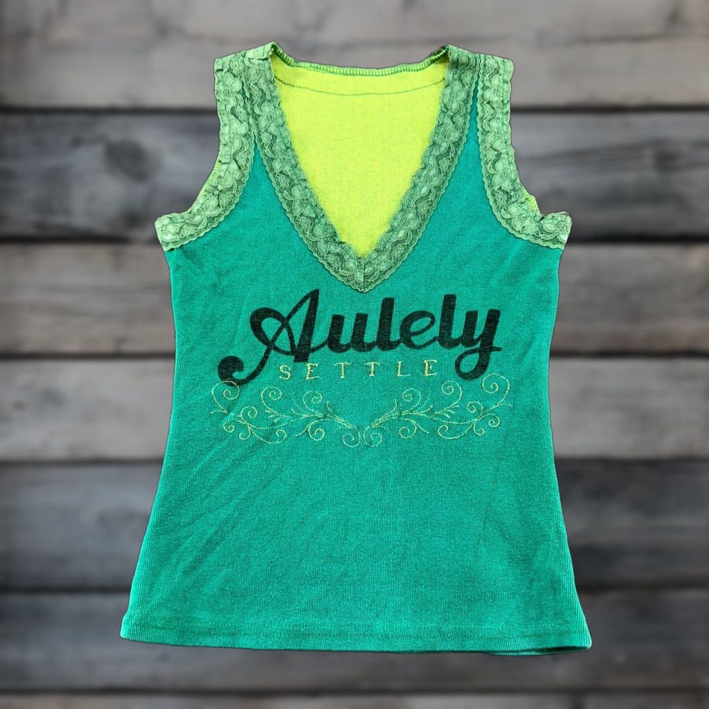 Vintage VINTAGE Aulely Seattle Top Womens S Green Lace Trim Coquette Camisole Y2K Tank 90s Dog Funny Sleeveless Regular Cotton Size S / US 4 / IT 40 - 1 Thumbnail