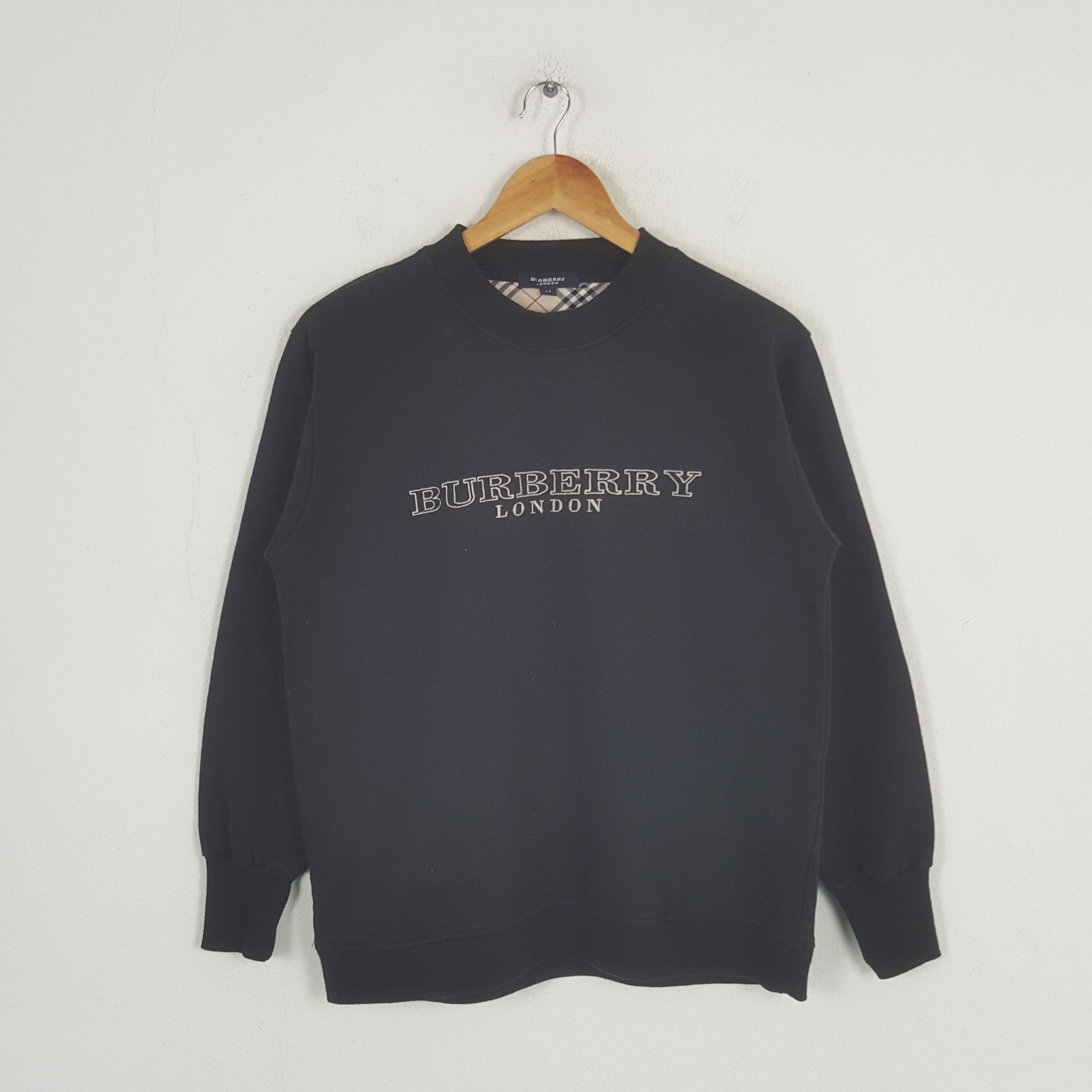 Burberry Vintage Burberry London Designer Brand Sweatshirt C291N18 Size US S / EU 44-46 / 1 - 1 Thumbnail