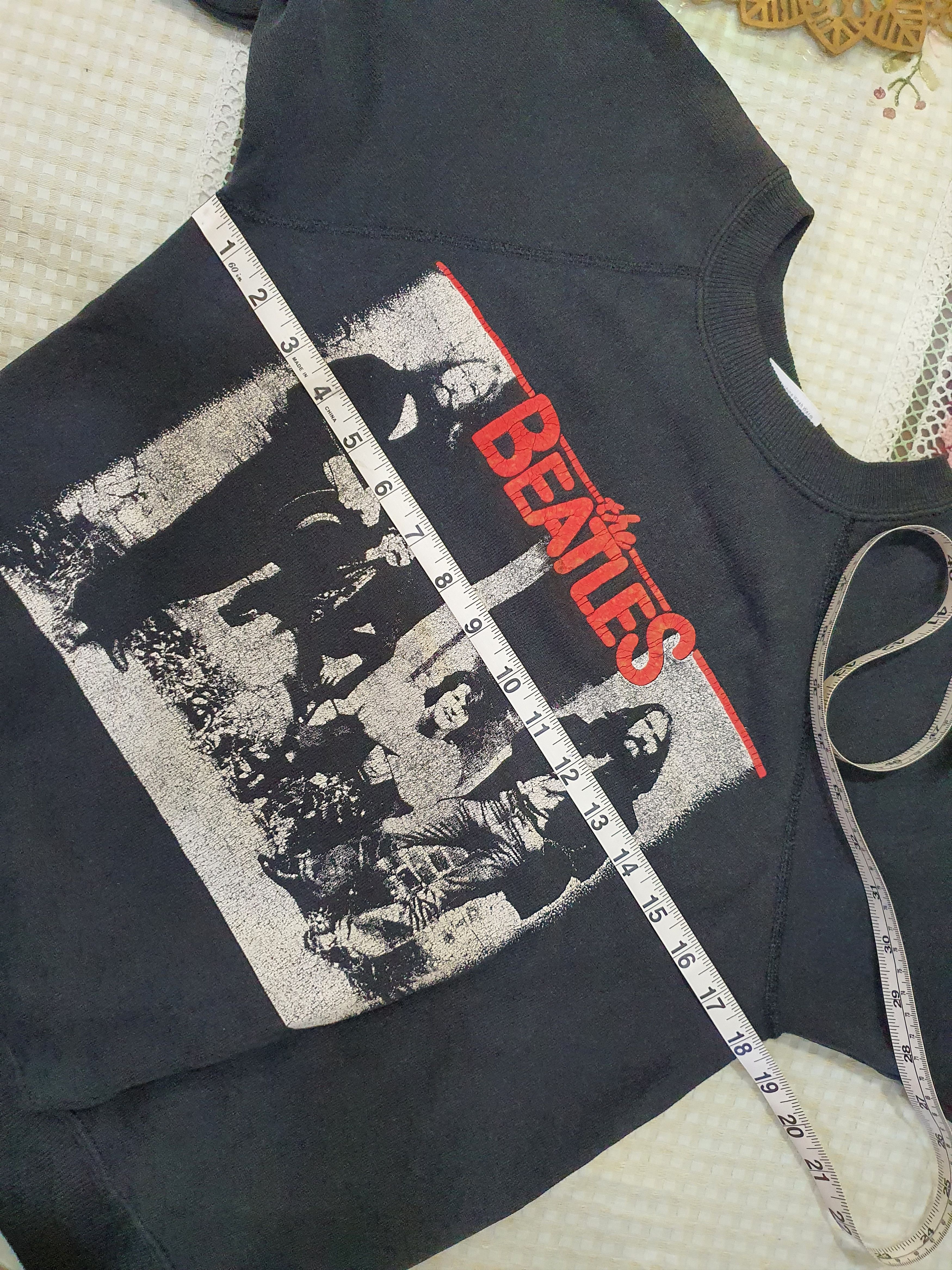 Hanes vintage 80s The Beatles crewneck sweatshirt Size US S / EU 44-46 / 1 - 8 Thumbnail
