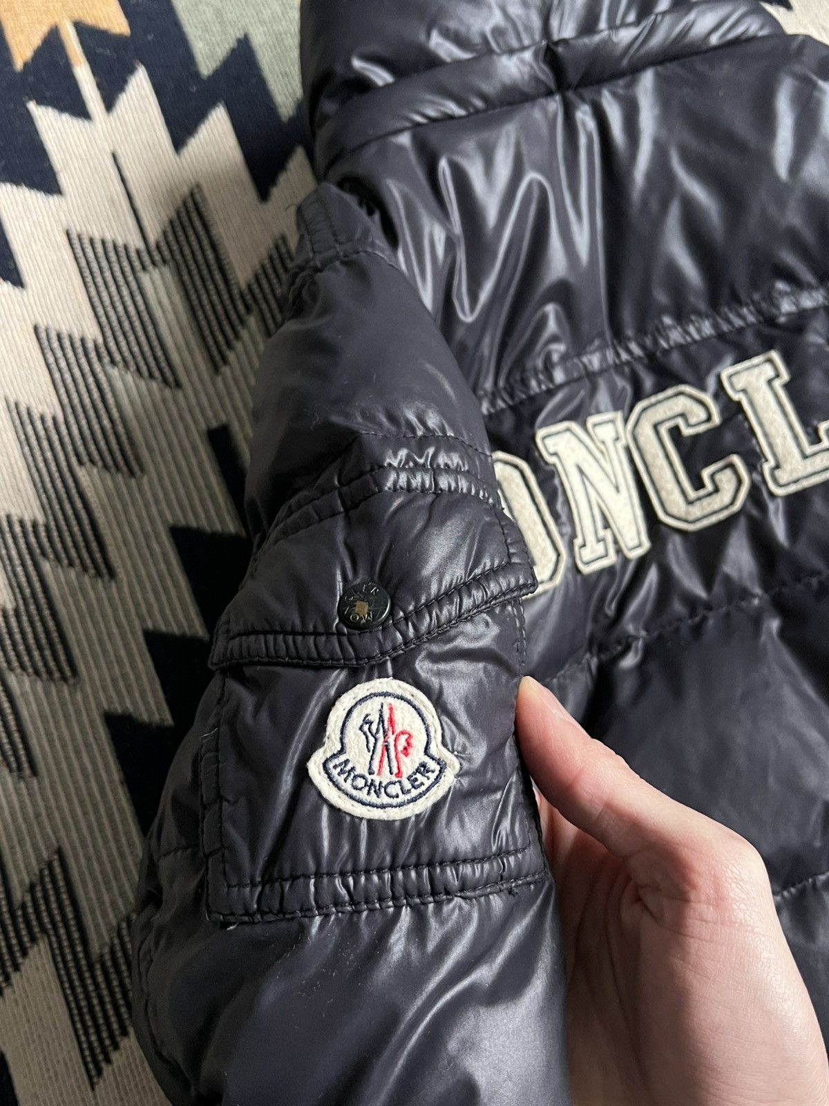 Moncler Moncler Maya Kids 128cm Big Logo Puffer Jacket Size US XXS / EU 40 - 8 Thumbnail