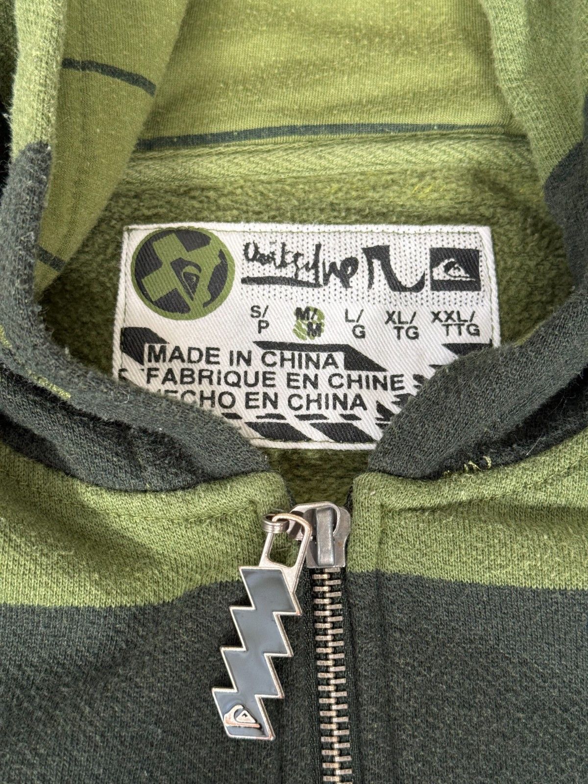 Quiksilver Vintage Y2K Quiksilver Striped Grunge Surfwear Zip-Up Hoodie Size US M / EU 48-50 / 2 - 3 Thumbnail