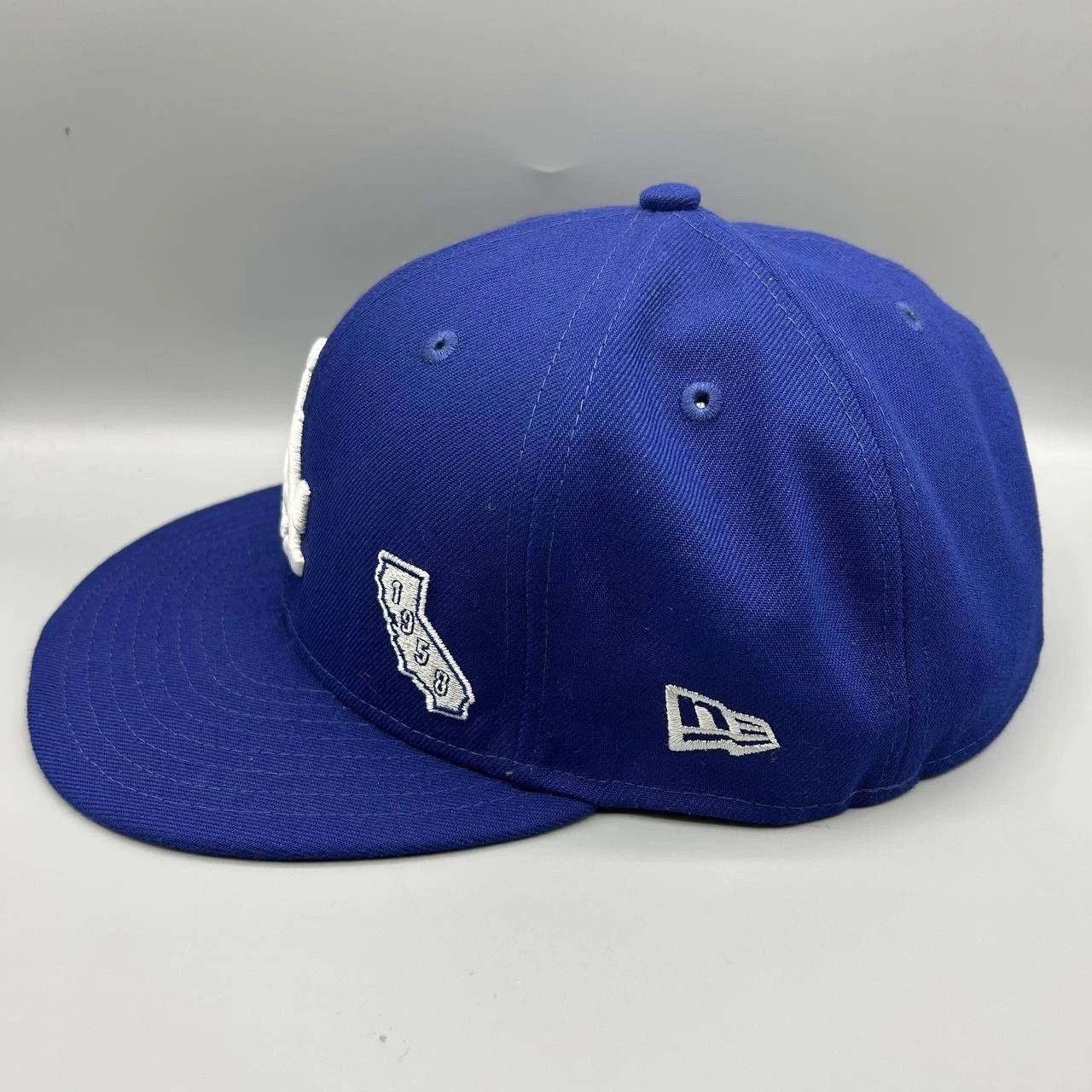 New Era Los Angeles LA Dodgers Hat Men 7 5/8 Embroidered Fitted Size ONE SIZE - 7 Thumbnail