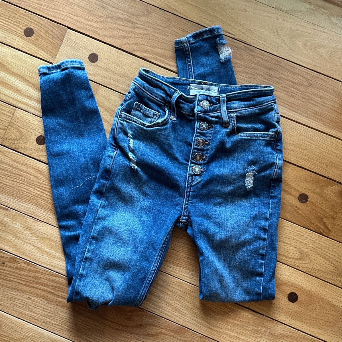 Free People We The Free Medium/High Waist Ripped Skinny Jeans Size 24" / US 00 / IT 34 - 1 Thumbnail