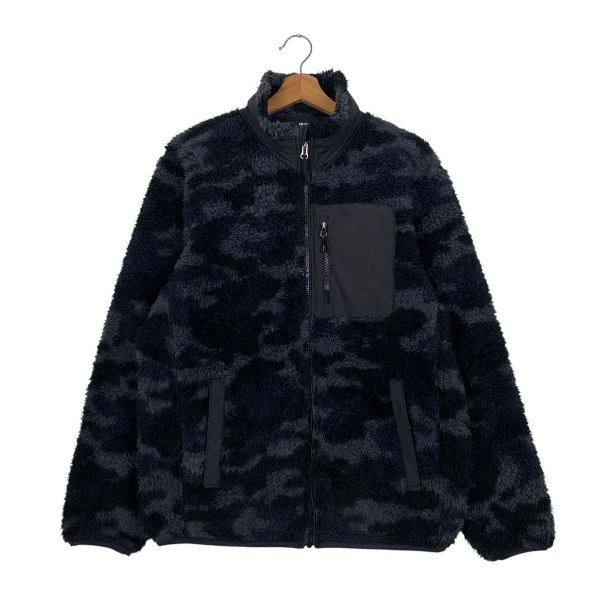 Uniqlo Uniqlo camou fleece zipper jacket Size US M / EU 48-50 / 2 - 1 Thumbnail