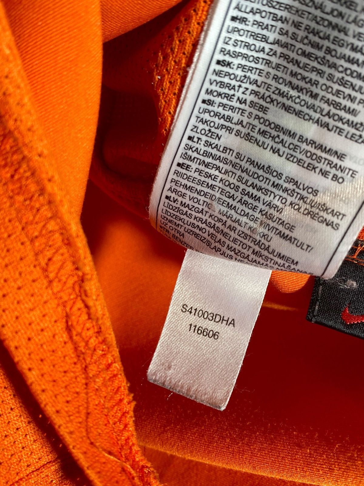 Nike × Vintage #19 Robben Netherlands 2006 Home Football Shirt Size US L / EU 52-54 / 3 - 17 Thumbnail