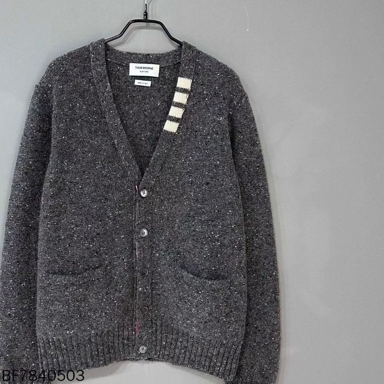 Thom Browne Thom Browne size3 Gray speckled old money cardigan Size US L / EU 52-54 / 3 - 2 Thumbnail