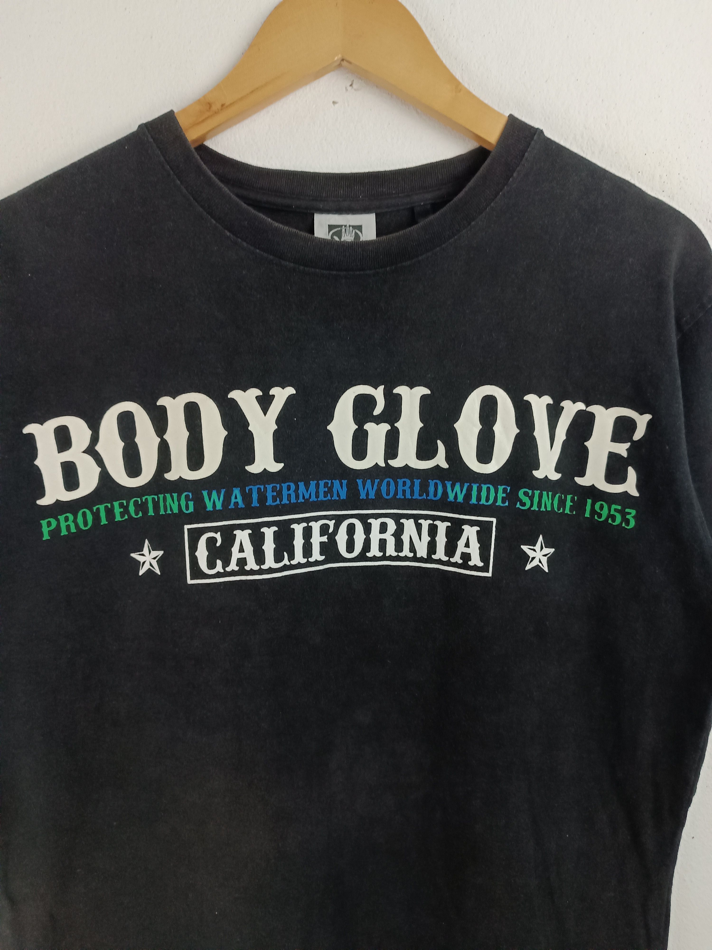 Body Glove VINTAGE Y2K FADED BODY GLOVE SURFING BEACH LONGBOARD HAWAII Size US L / EU 52-54 / 3 - 8 Thumbnail