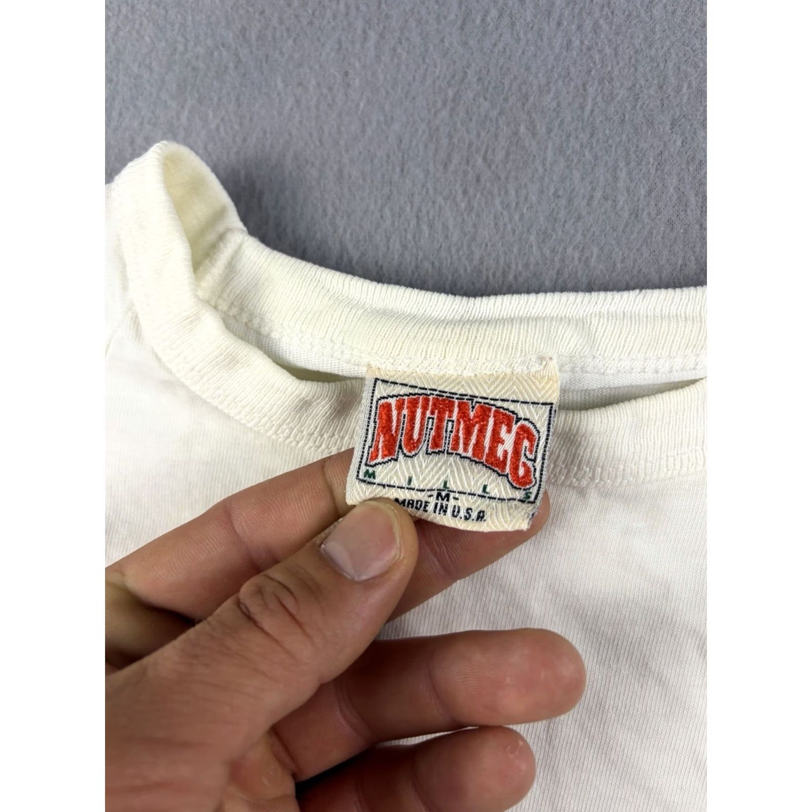 Nutmeg VINTAGE Texas Tech Red Raiders T Shirt Mens M Bugs Bunny 80s Nutmeg White Crew Neck Short Sleeve Regular Pattern Solid Size US M / EU 48-50 / 2 - 4 Thumbnail