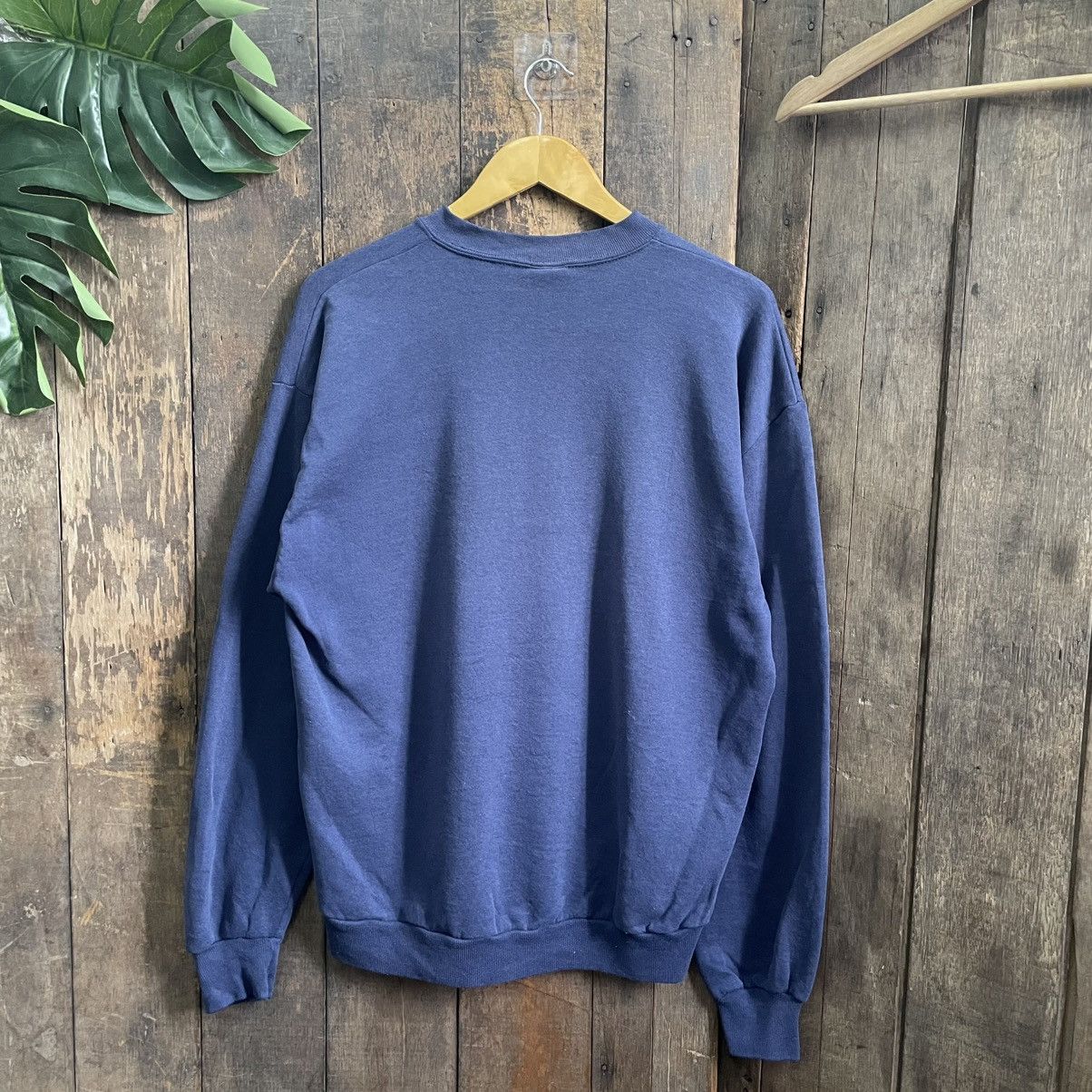 Disney × Mickey Mouse × Vintage Vintage 90’s Mickey Mouse Crewneck Size US L / EU 52-54 / 3 - 5 Thumbnail