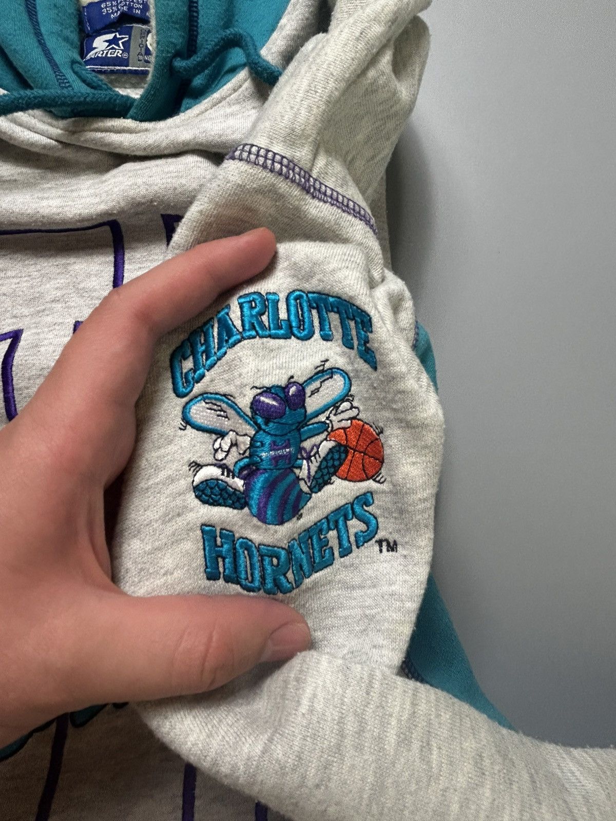 Starter Vintage Starter Charlotte Hornets Hoodie super rare 90s nba Size US M / EU 48-50 / 2 - 5 Thumbnail
