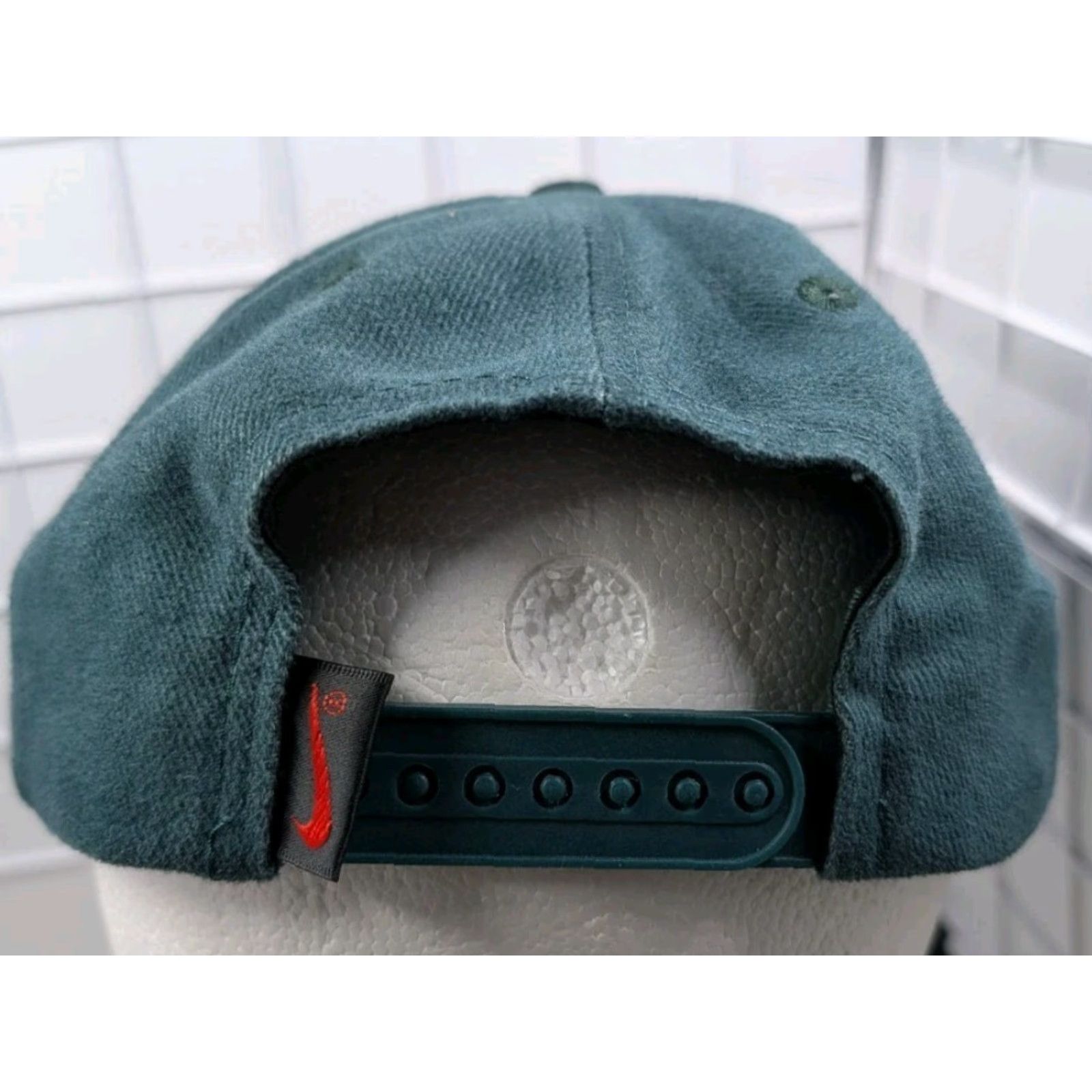 Nike VINTAGE Nike Snapback Baseball Hat Cap Swoosh Spellout Green OSFM Mens 90s Sports Classic Cap Size ONE SIZE - 7 Thumbnail