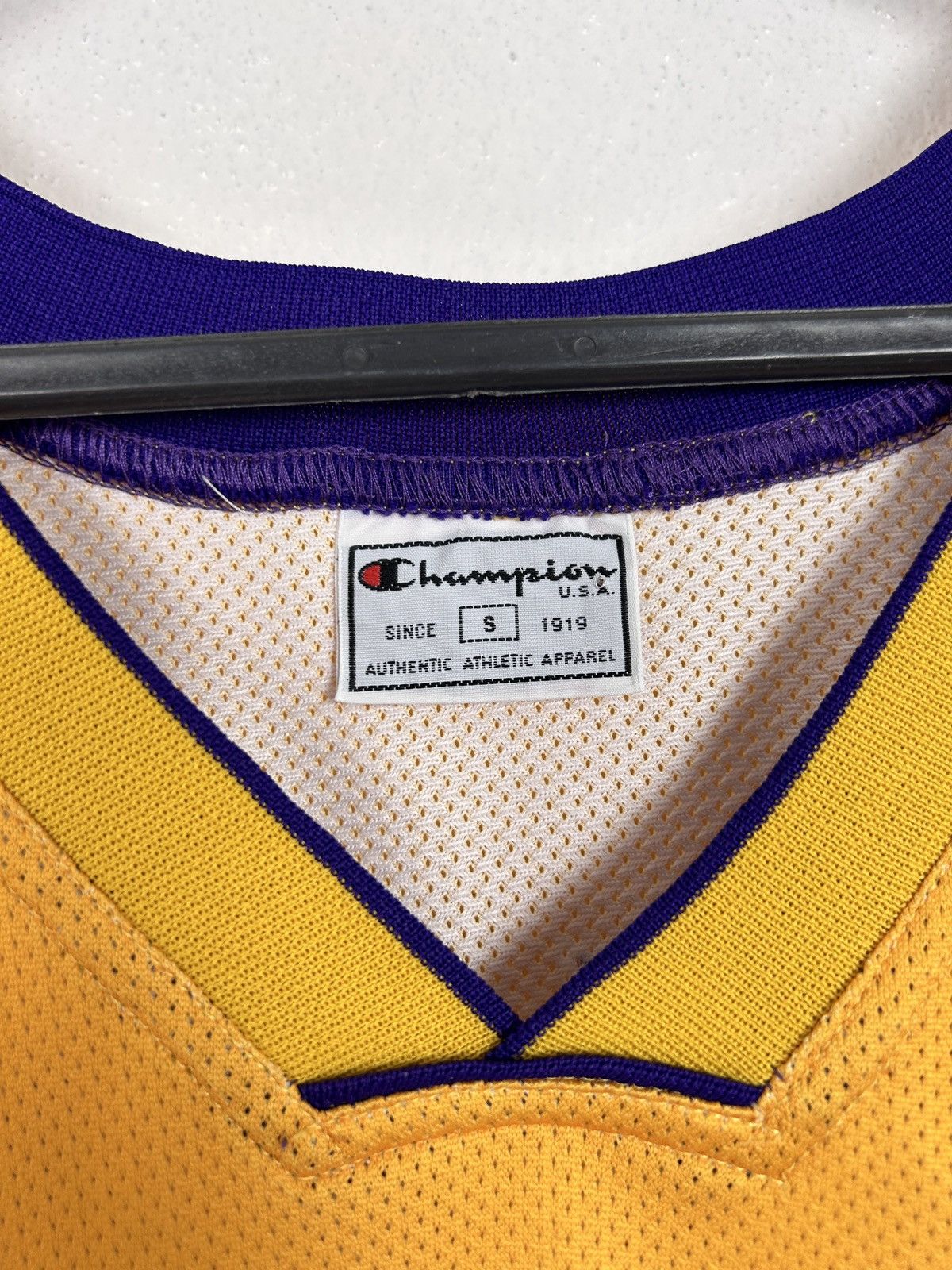 Champion 90s Kobe Bryant #8 Los Angeles Lakers Champion Jersey Size US S / EU 44-46 / 1 - 10 Thumbnail
