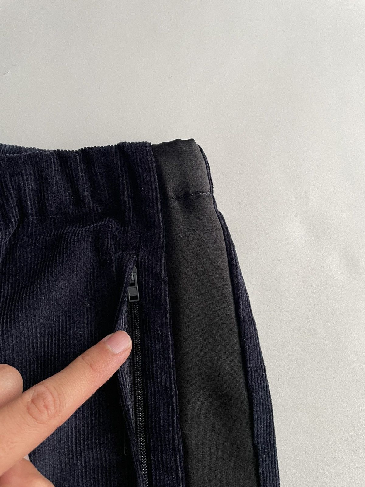 Maison Margiela Maison Margiela Wide Corduroy Track Pants Size US 34 / EU 50 - 7 Thumbnail