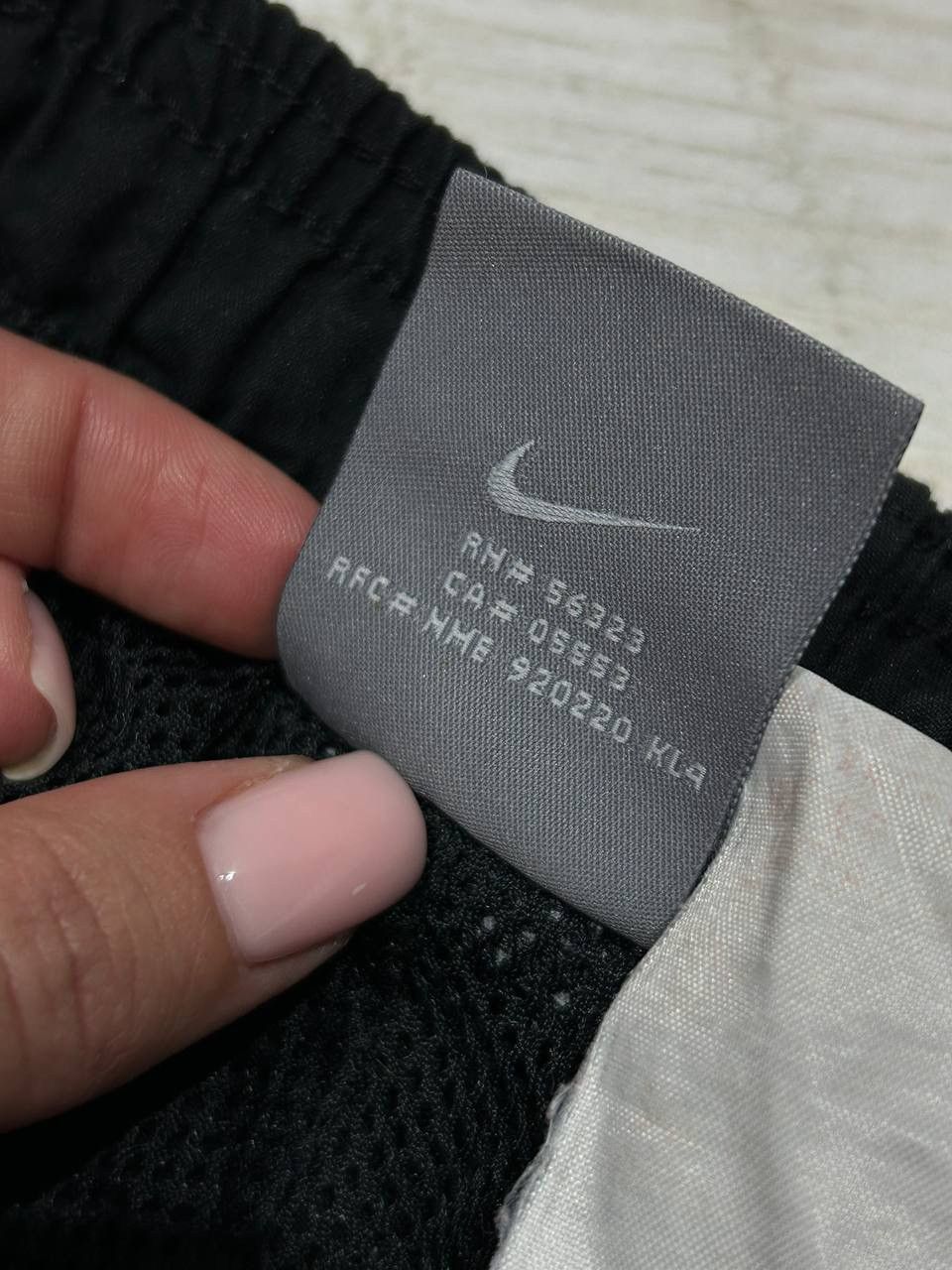 Nike Vintage Nike Air Max Track Pants 00s Nylon Big Logo Swoosh Size US 30 / EU 46 - 5 Thumbnail