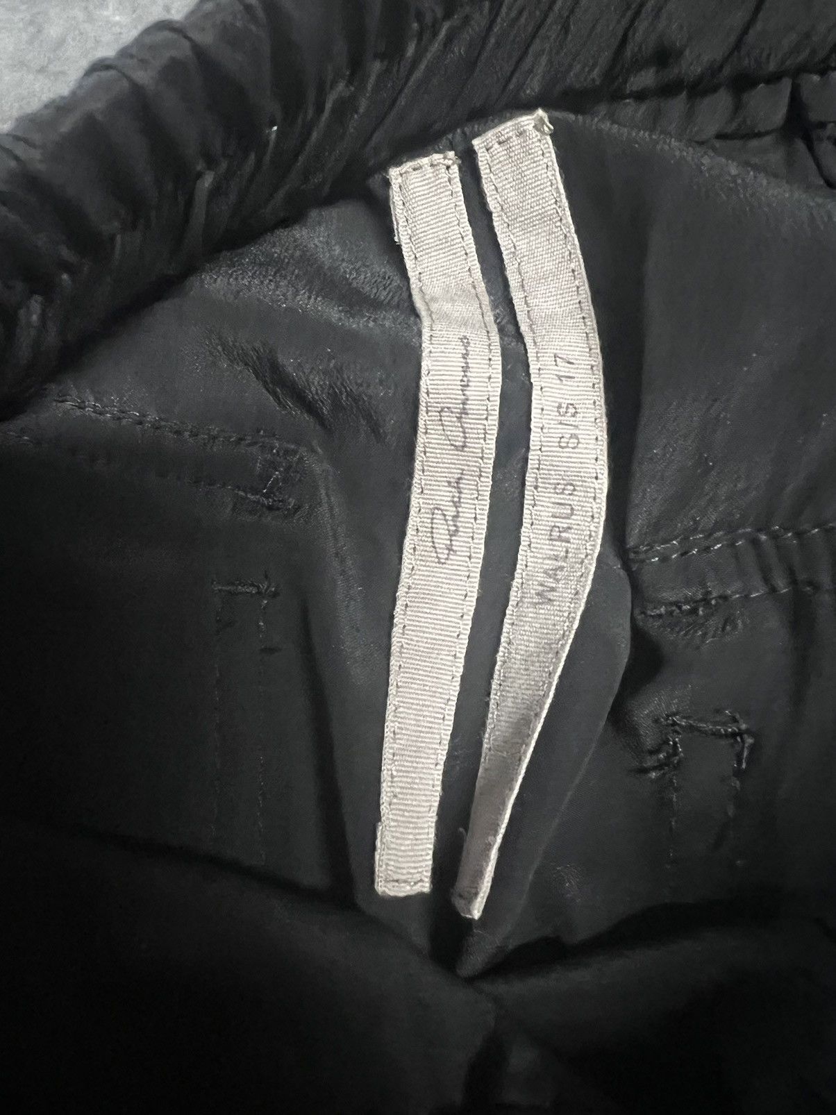 Rick Owens Rick owens cargo pods shorts Size US 30 / EU 46 - 5 Thumbnail