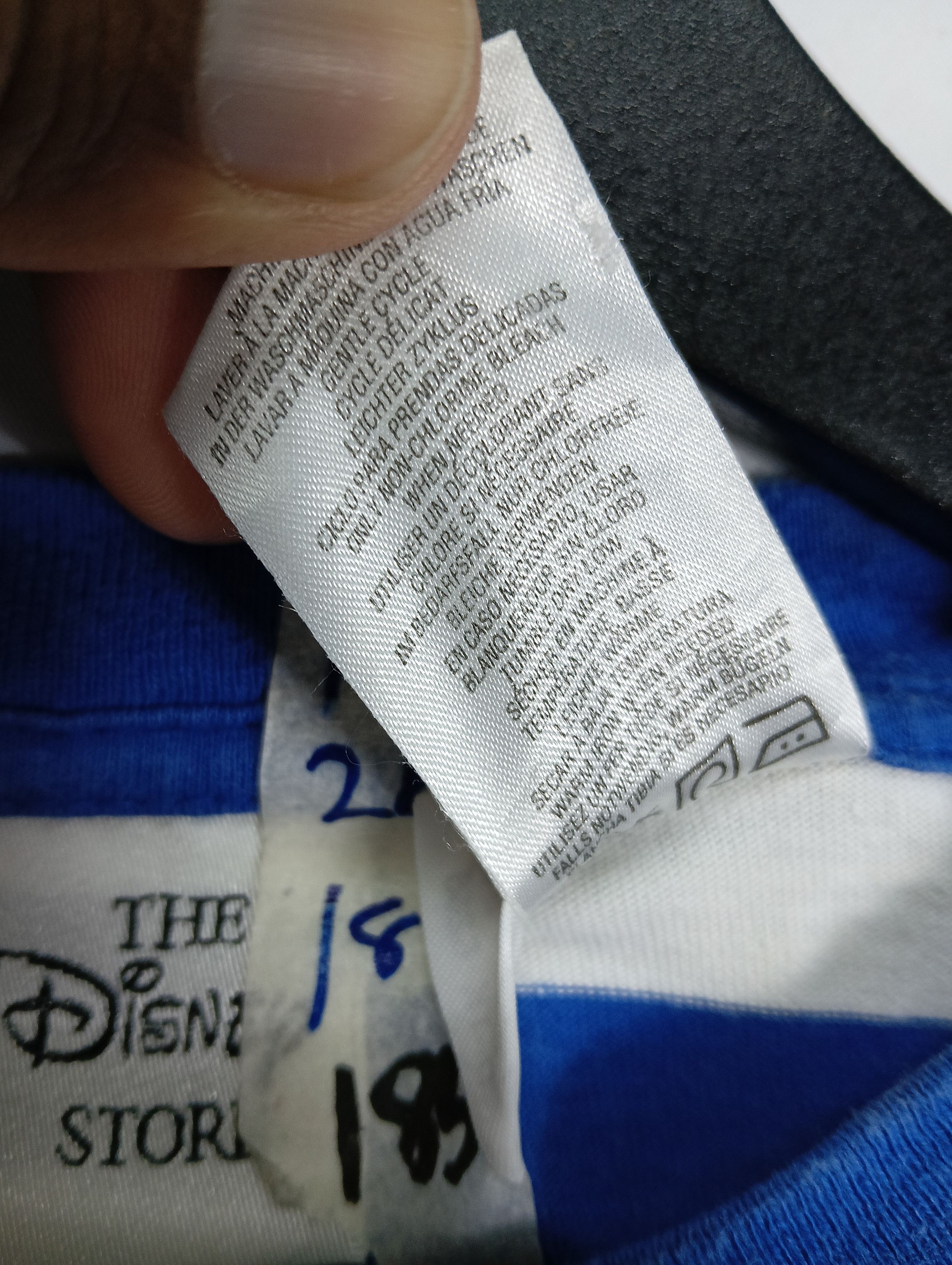 Disney vintage walt disney miniie mouse stripe tee big logo Size US S / EU 44-46 / 1 - 6 Thumbnail
