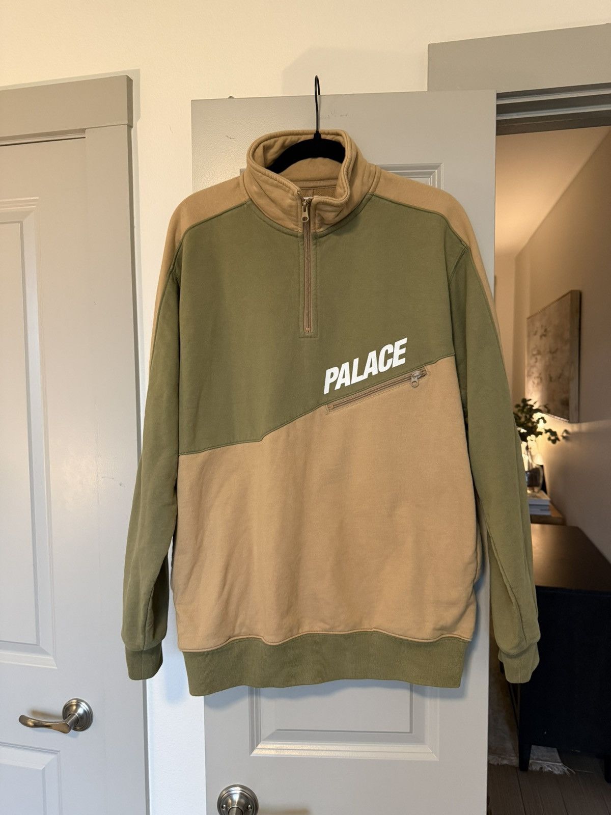 Palace Sporty Bitz Funnel