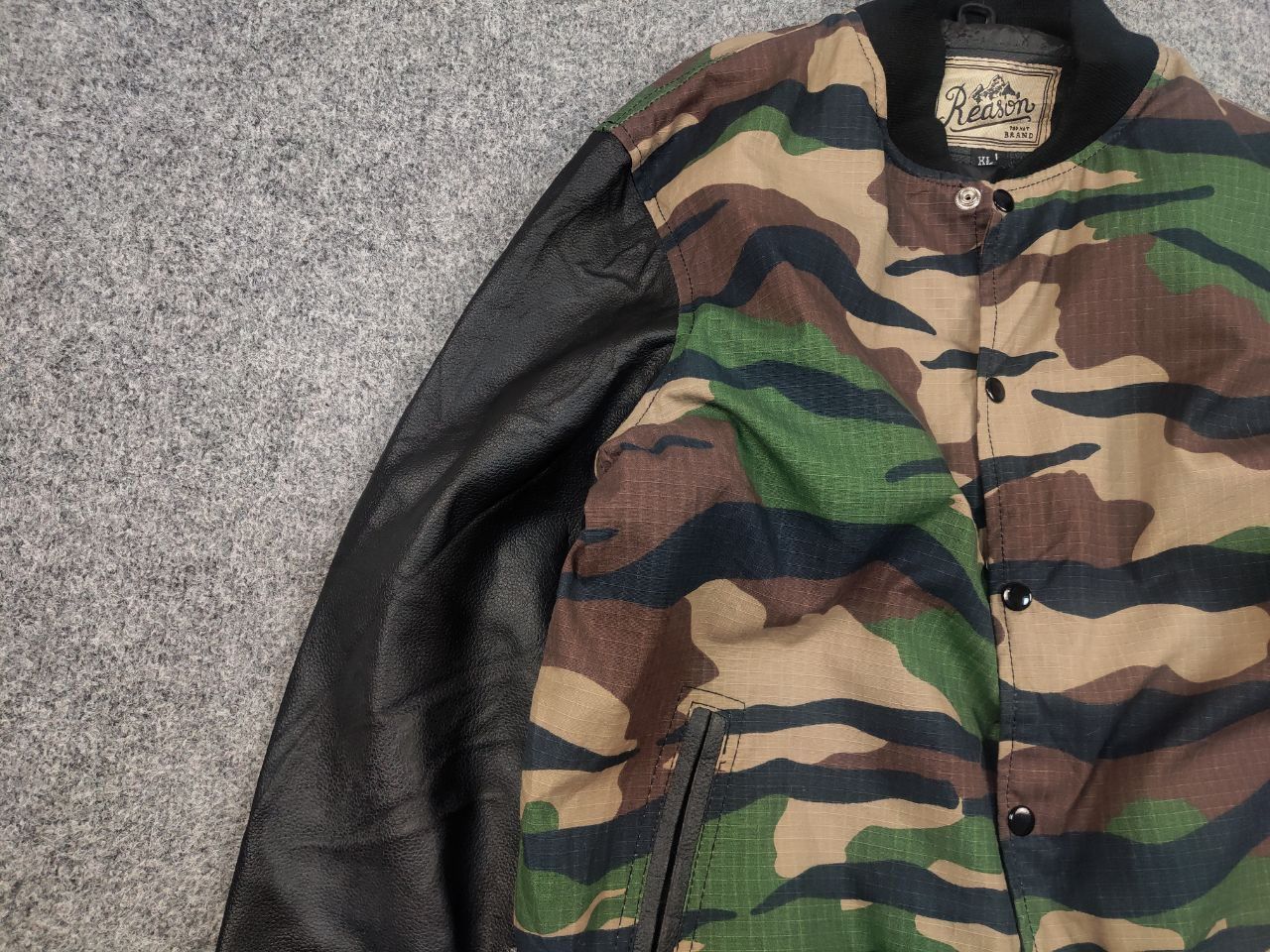 Reason Vintage Reason Varsity Camo Bomber Jacket kanye west Style Size US L / EU 52-54 / 3 - 6 Thumbnail