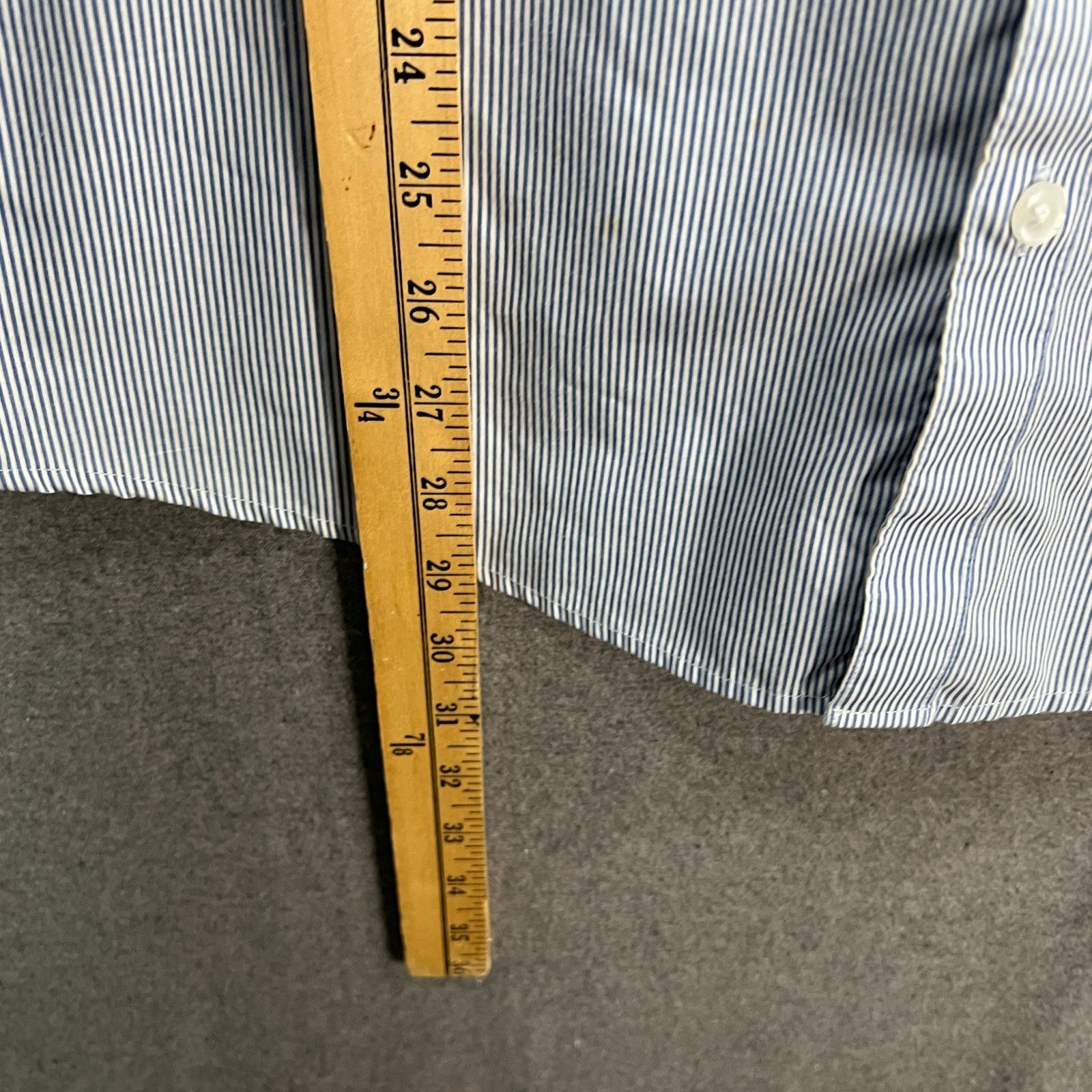H&M H&M men's striped long-sleeve button-up shirt Size Medium Size US M / EU 48-50 / 2 - 4 Thumbnail