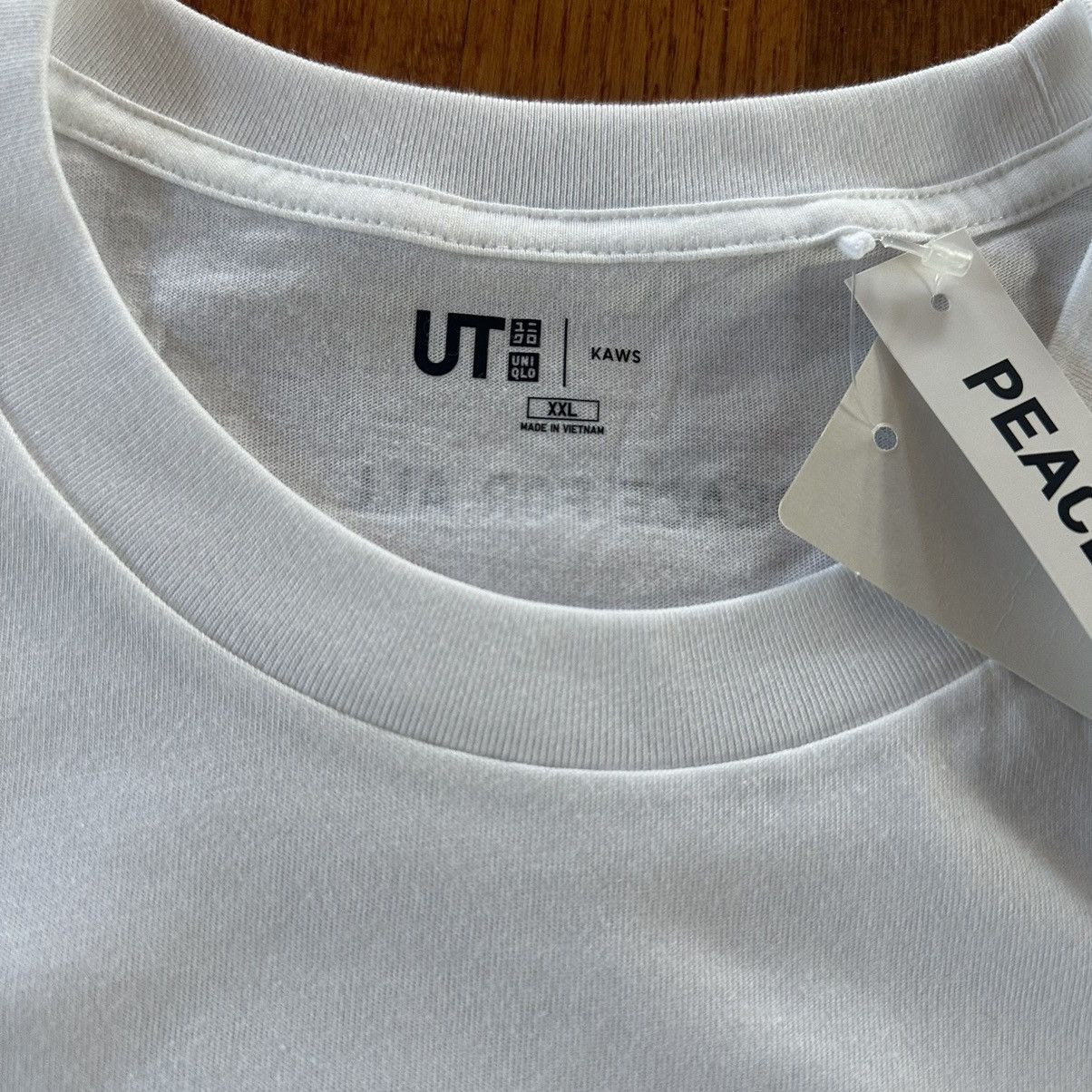 Kaws Kaws x Uniqlo “Peace for All” Shirt Size US XXL / EU 58 / 5 - 3 Thumbnail