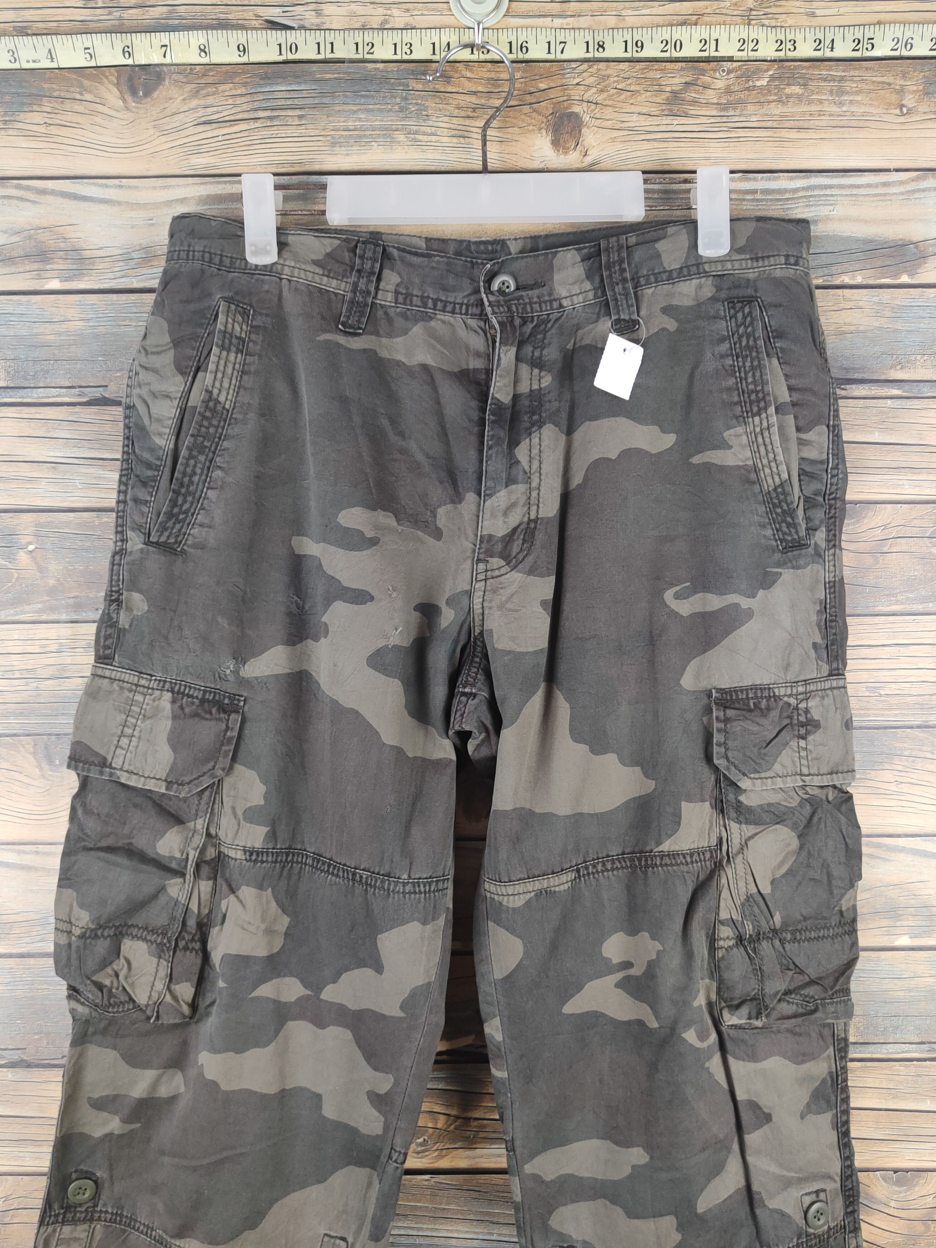 Japanese Brand DL Uniqlo Camouflage Multipocket Cargo Pants #46-259T Size US 32 / EU 48 - 2 Thumbnail