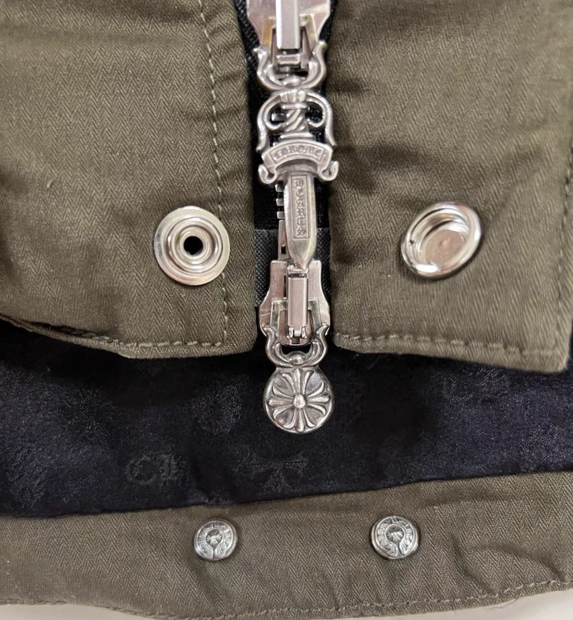Chrome Hearts Military green down puffer jacket Size US M / EU 48-50 / 2 - 4 Thumbnail